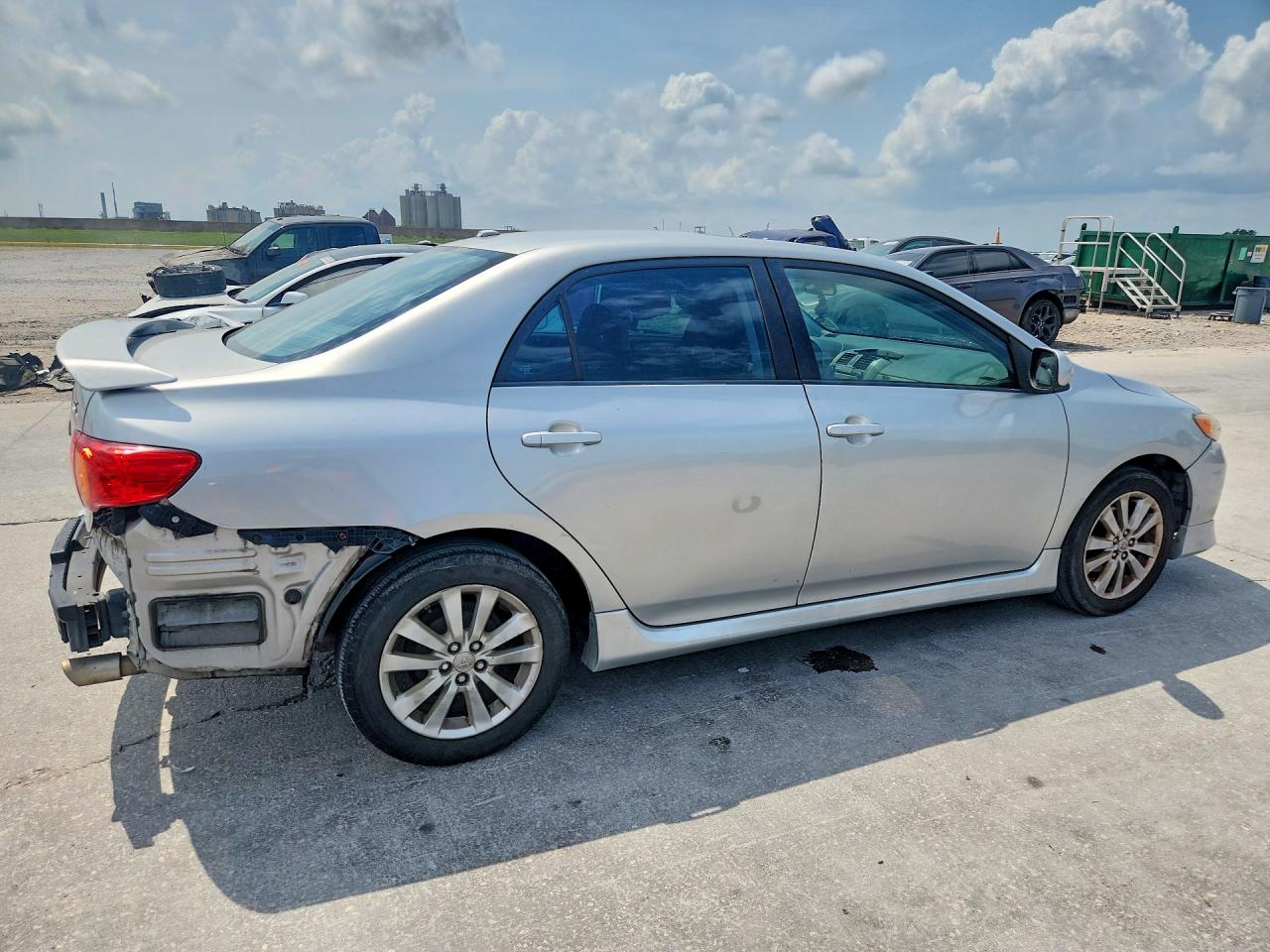 2010 Toyota Corolla S Silver vin: 1NXBU4EE2AZ177616