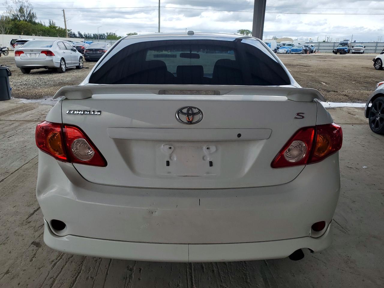 2010 Toyota Corolla S White vin: 1NXBU4EE2AZ177681