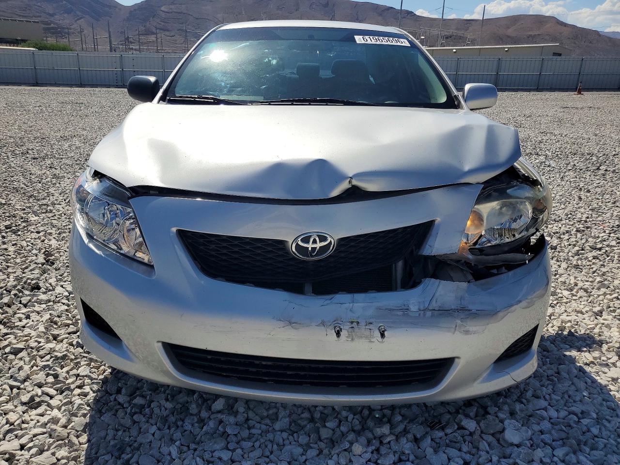 2010 Toyota Corolla Le Silver vin: 1NXBU4EE2AZ196182