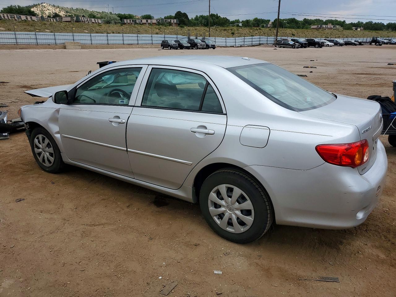 2010 Toyota Corolla Le Silver vin: 1NXBU4EE2AZ204720