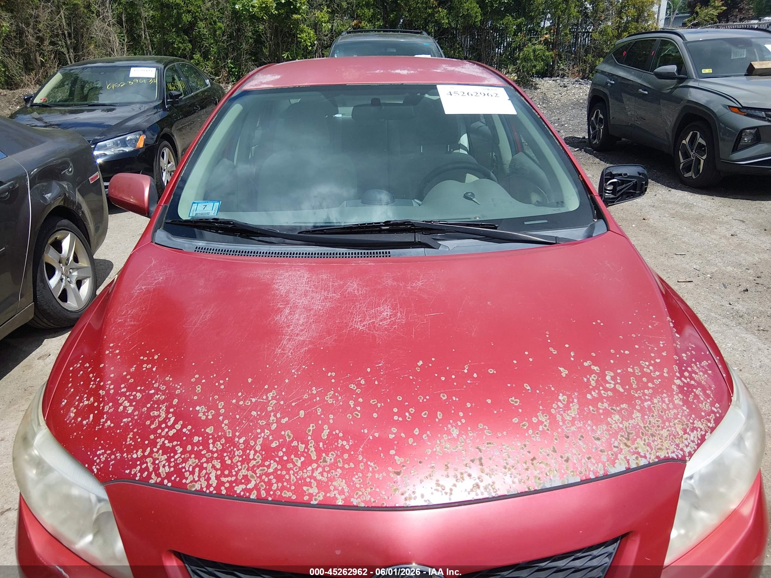 2010 Toyota Corolla Le Red vin: 1NXBU4EE2AZ207441