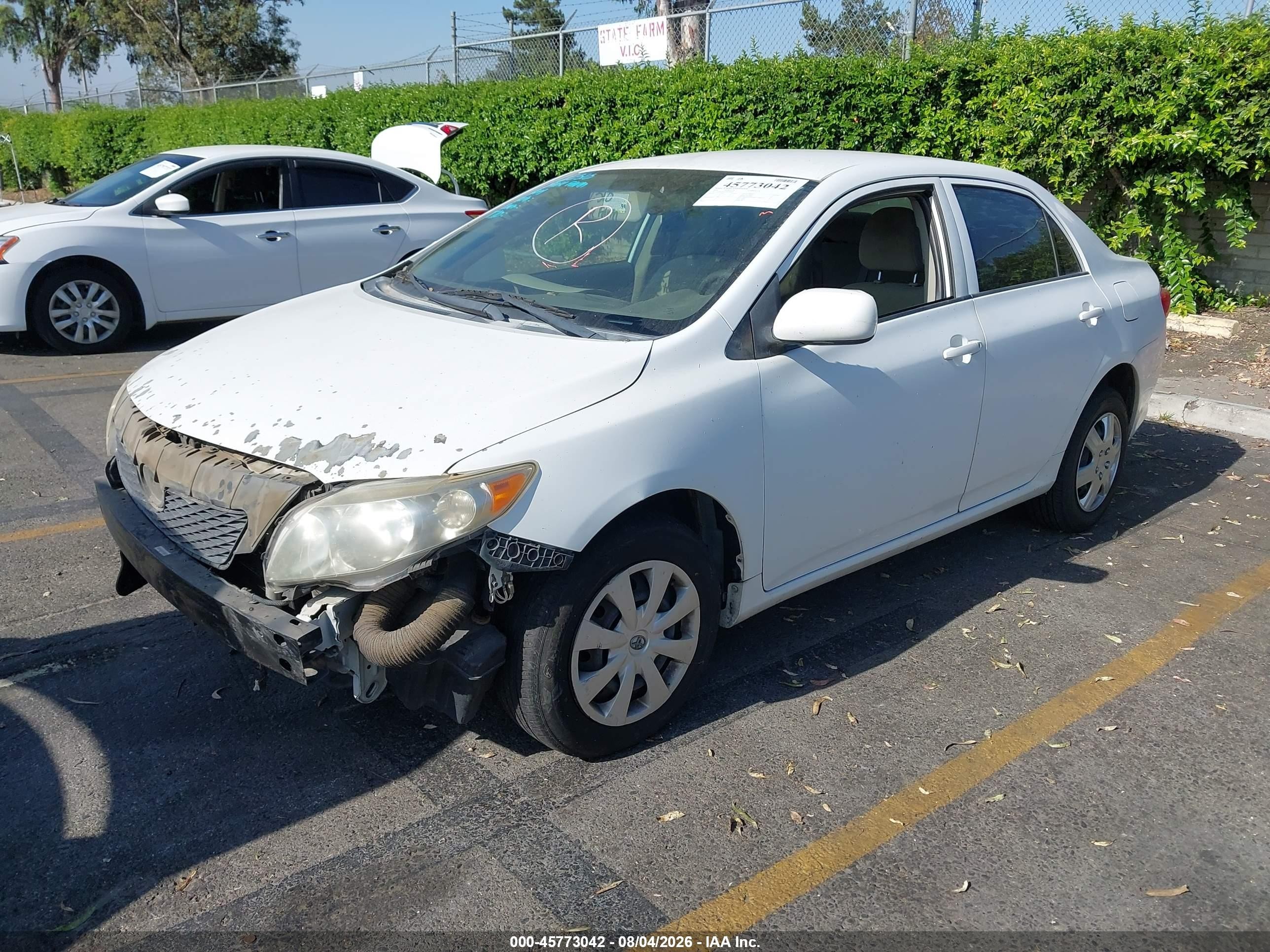 2010 Toyota Corolla Le White vin: 1NXBU4EE2AZ208220