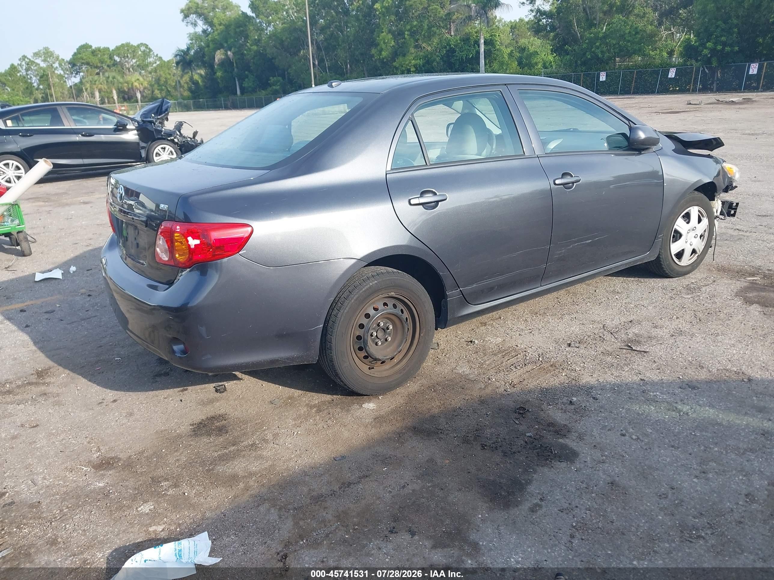 2010 Toyota Corolla Le Gray vin: 1NXBU4EE2AZ213871
