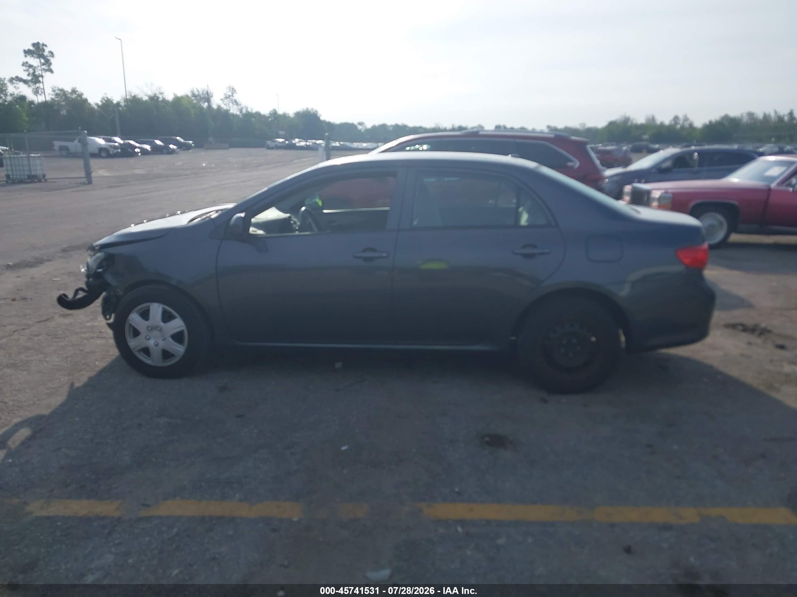 2010 Toyota Corolla Le Gray vin: 1NXBU4EE2AZ213871