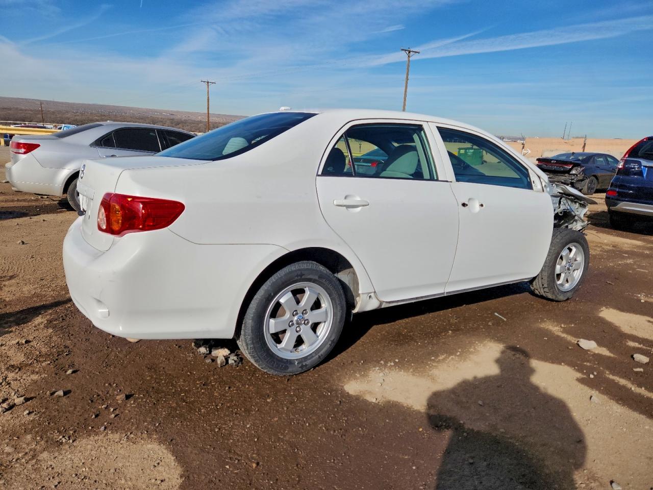 2010 Toyota Corolla Base White vin: 1NXBU4EE2AZ216429