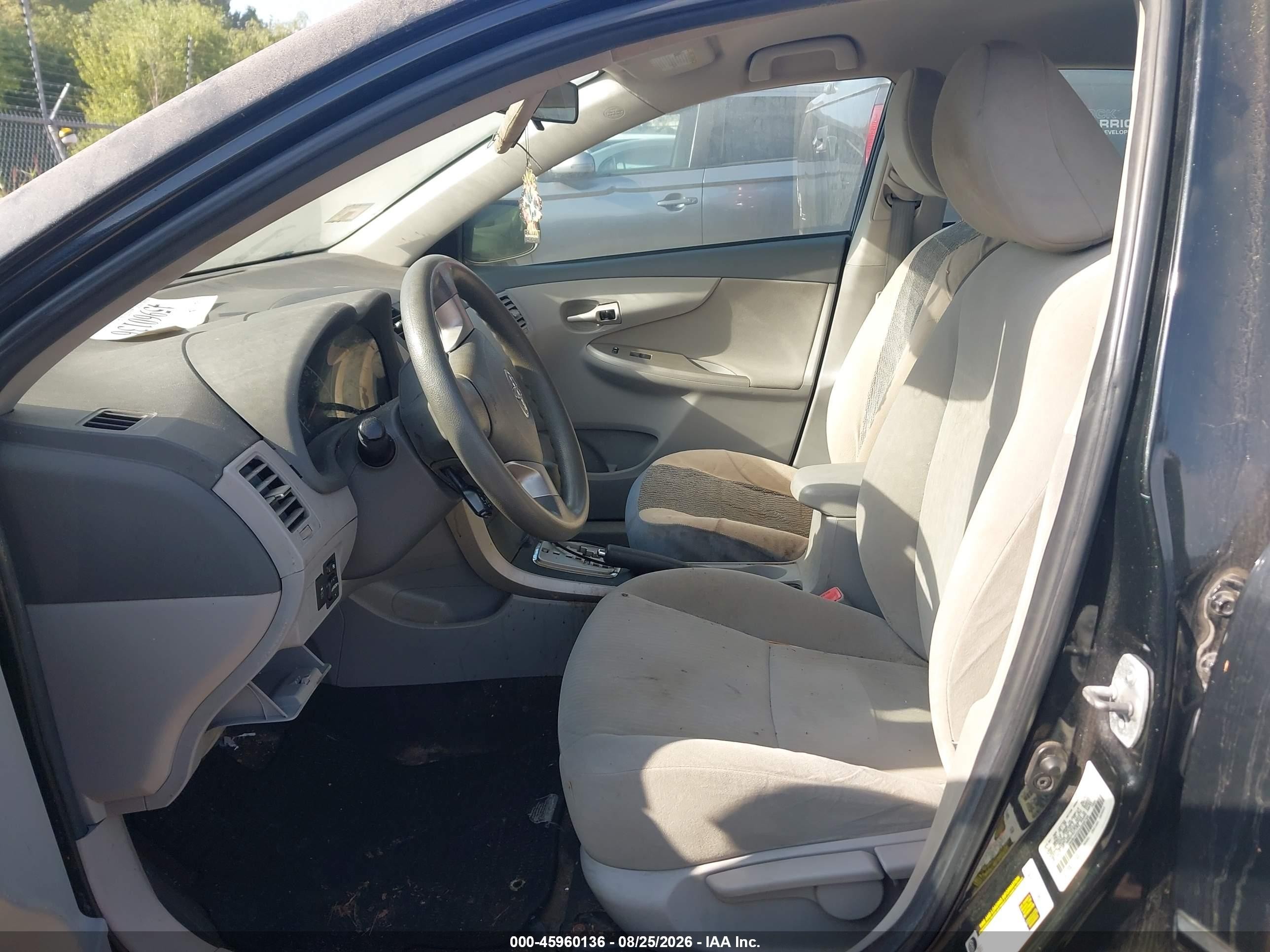 2010 Toyota Corolla Le Black vin: 1NXBU4EE2AZ228726