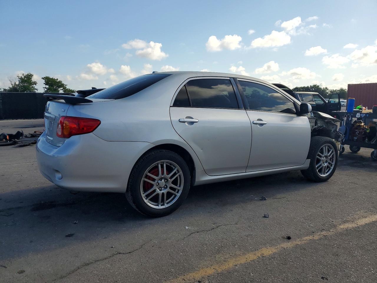 2010 Toyota Corolla Le Серебряный vin: 1NXBU4EE2AZ229293