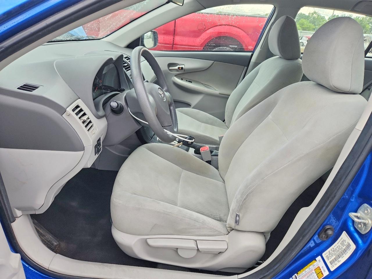 2010 Toyota Corolla Le Blue vin: 1NXBU4EE2AZ239774