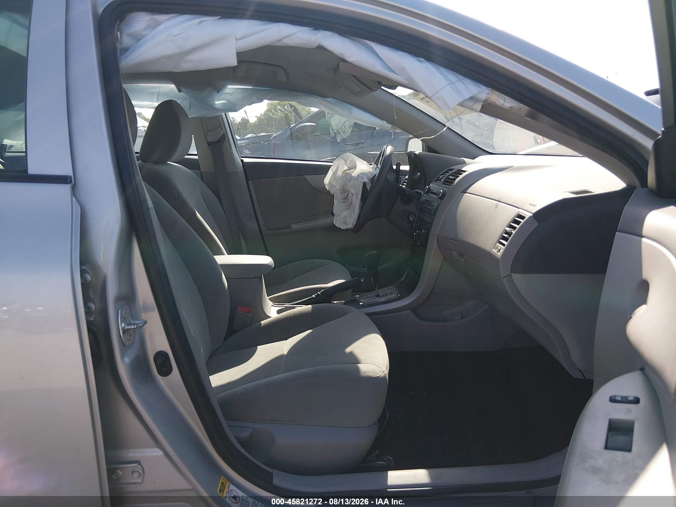 2010 Toyota Corolla Le Silver vin: 1NXBU4EE2AZ262469