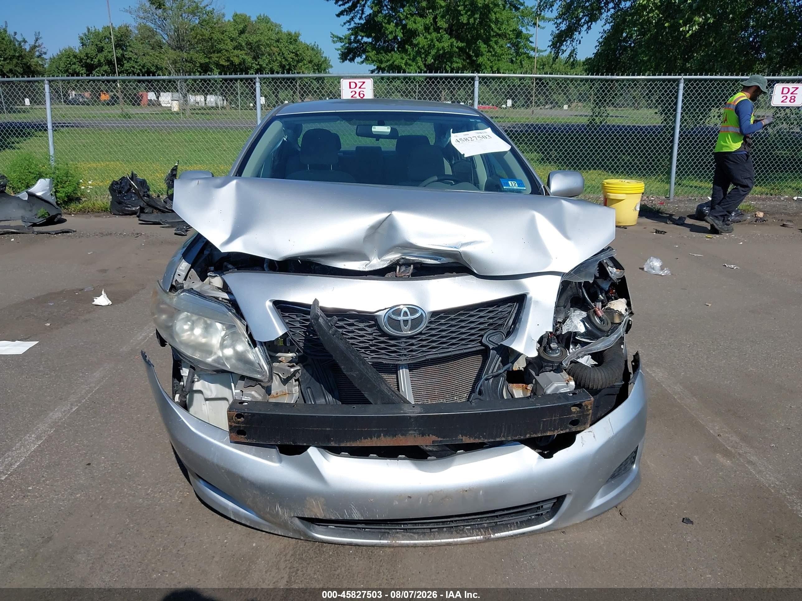 2010 Toyota Corolla Le Silver vin: 1NXBU4EE2AZ271821