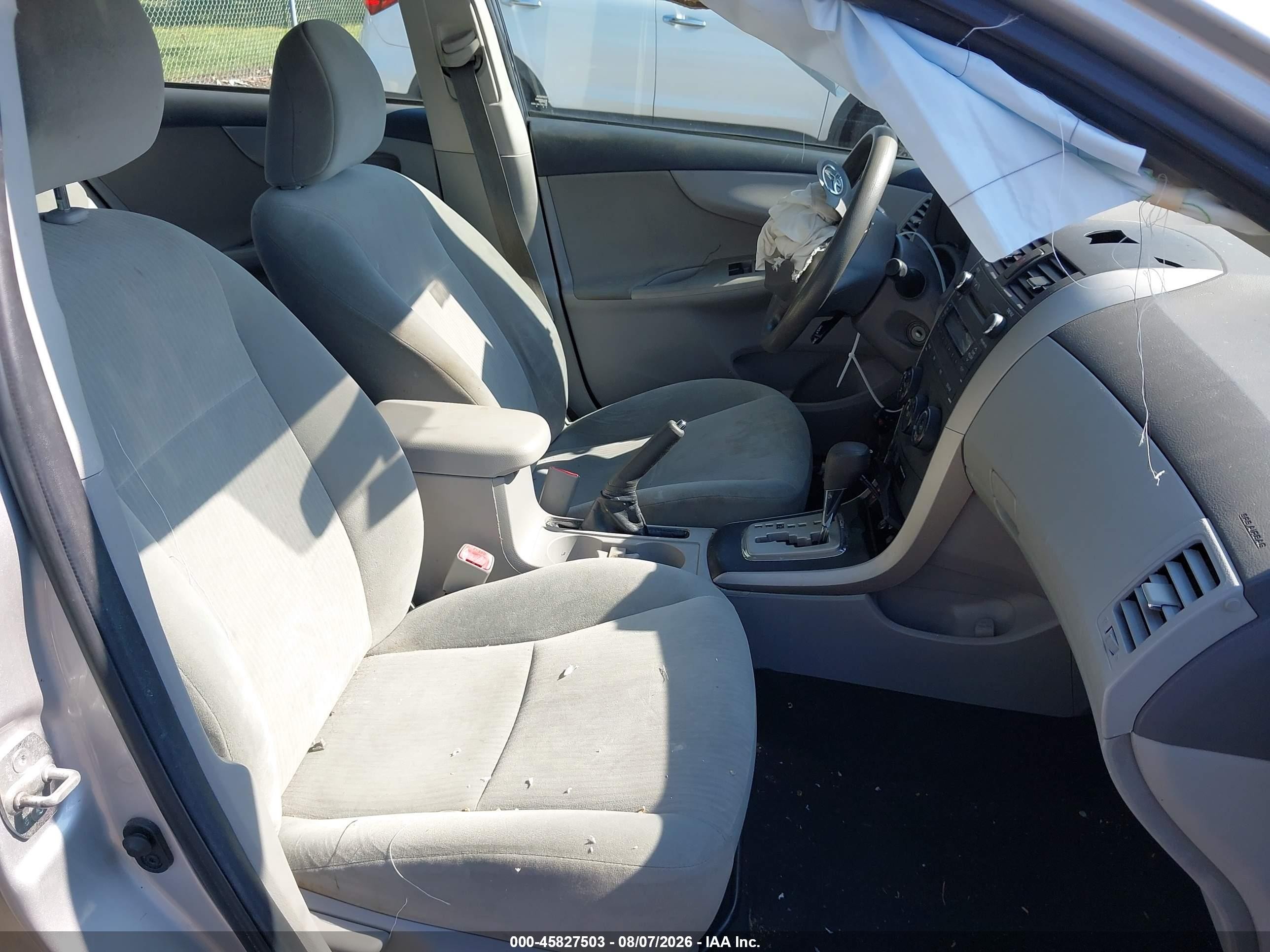 2010 Toyota Corolla Le Silver vin: 1NXBU4EE2AZ271821