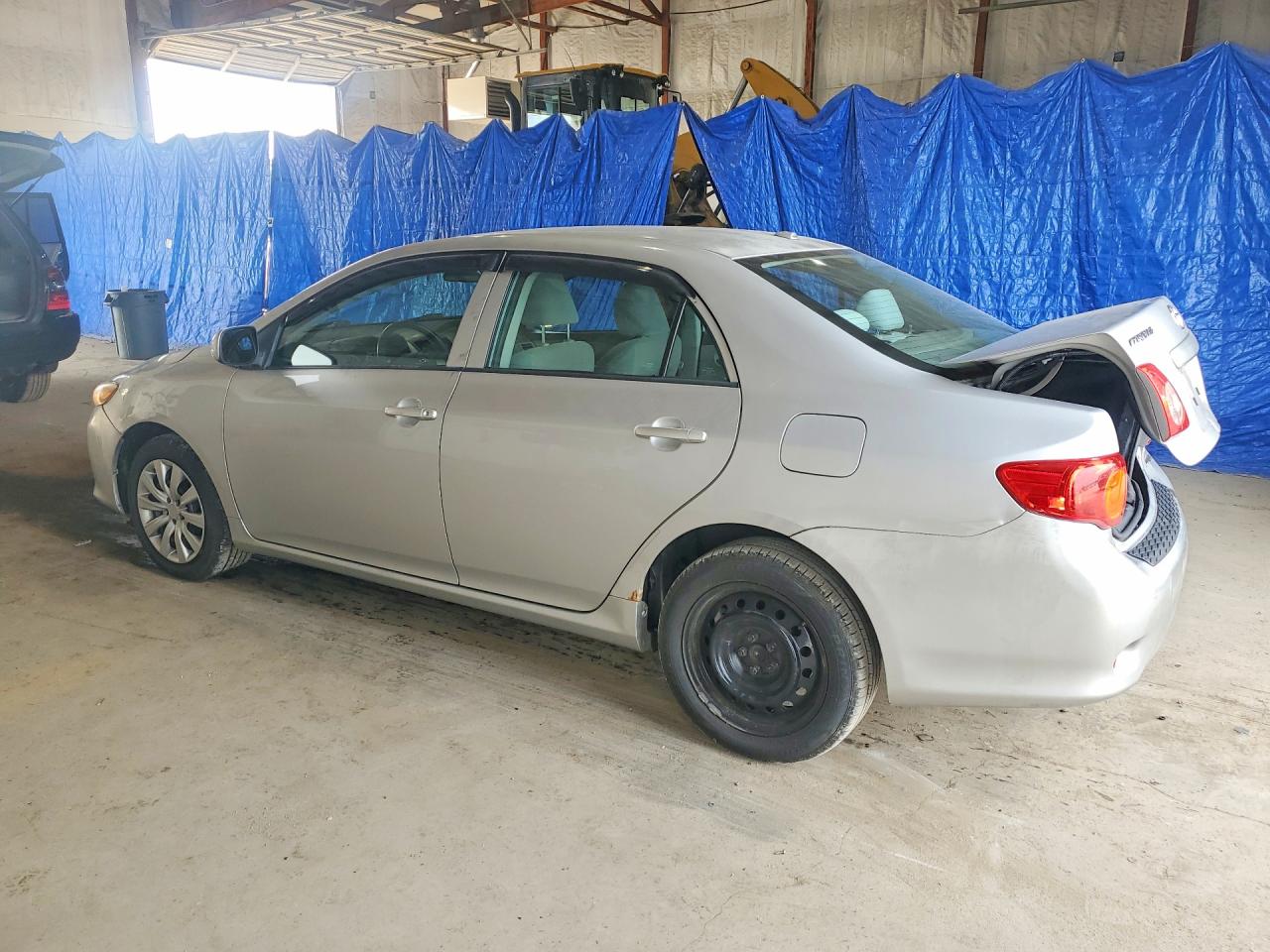 2010 Toyota Corolla Le Silver vin: 1NXBU4EE2AZ286688
