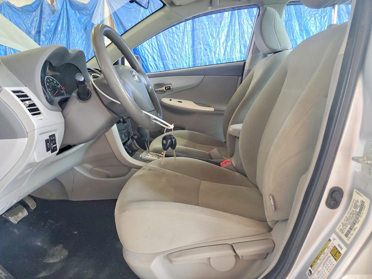 2010 Toyota Corolla Le Silver vin: 1NXBU4EE2AZ286688