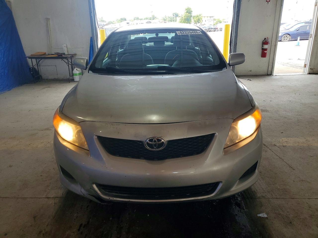 2010 Toyota Corolla Le Silver vin: 1NXBU4EE2AZ286688