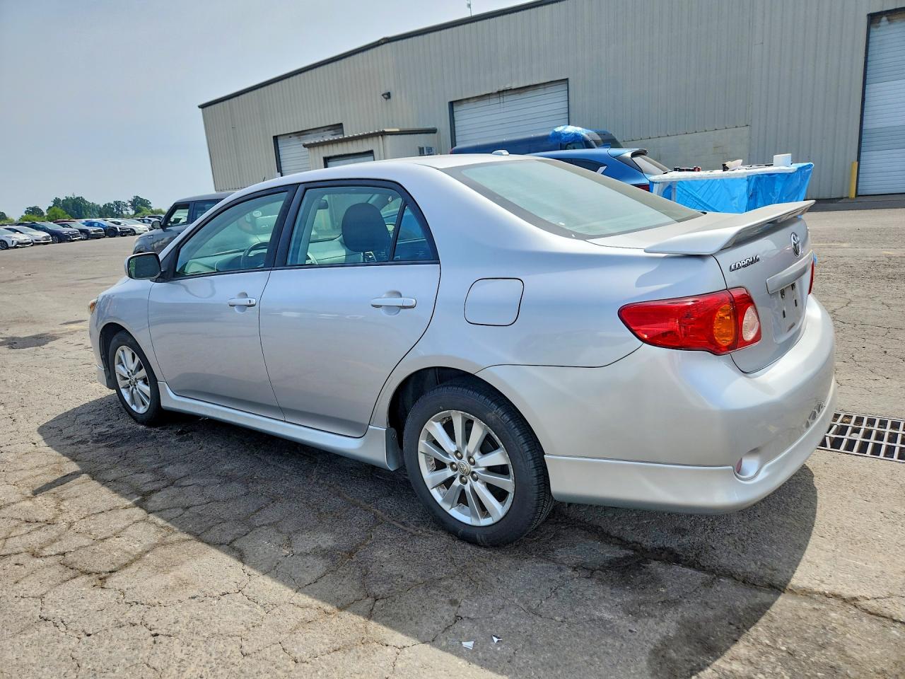 2010 Toyota Corolla S Silver vin: 1NXBU4EE2AZ292040