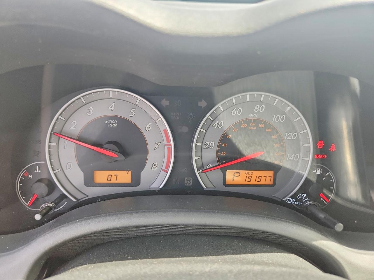 2010 Toyota Corolla S Silver vin: 1NXBU4EE2AZ292040