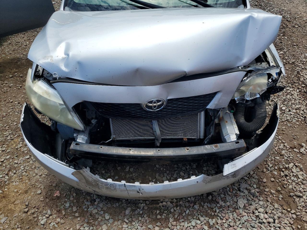 2010 Toyota Corolla Le Silver vin: 1NXBU4EE2AZ303716