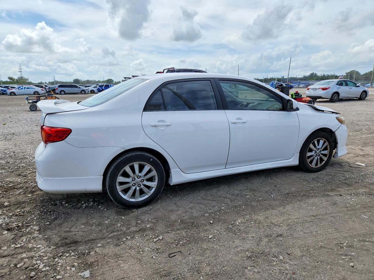 2010 Toyota Corolla S White vin: 1NXBU4EE2AZ305563