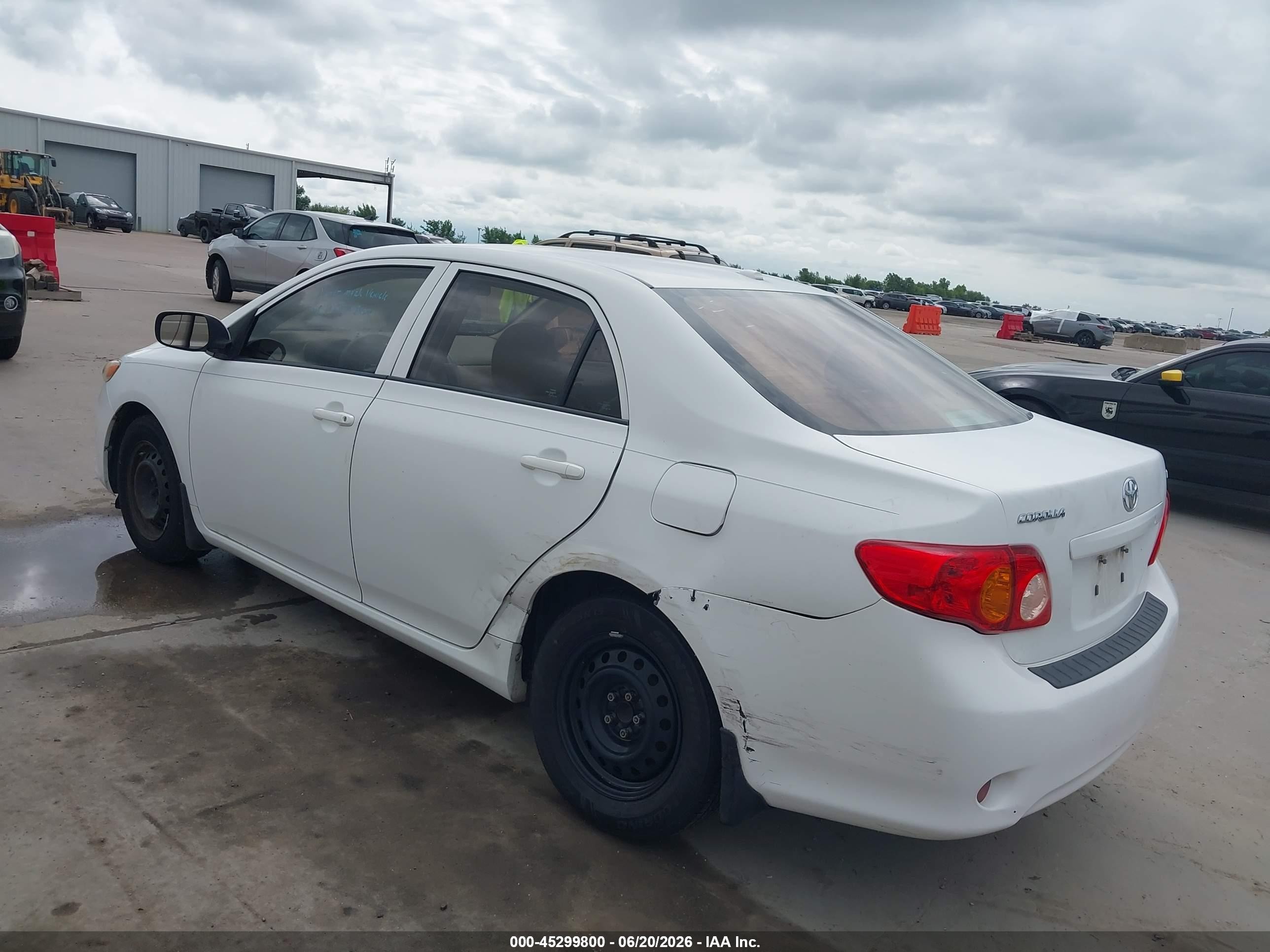2010 Toyota Corolla Le White vin: 1NXBU4EE2AZ308687
