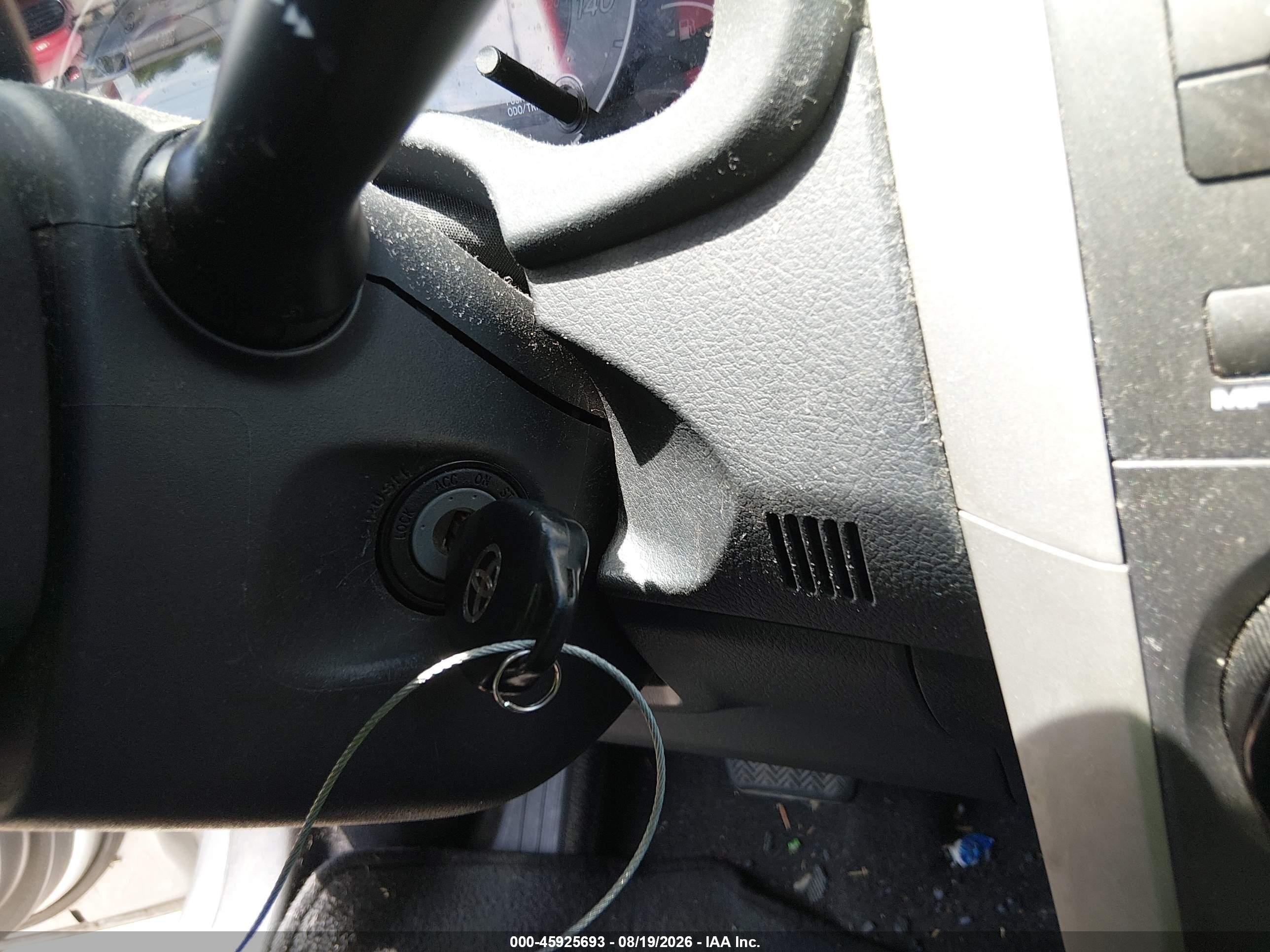 2010 Toyota Corolla S Silver vin: 1NXBU4EE2AZ312366