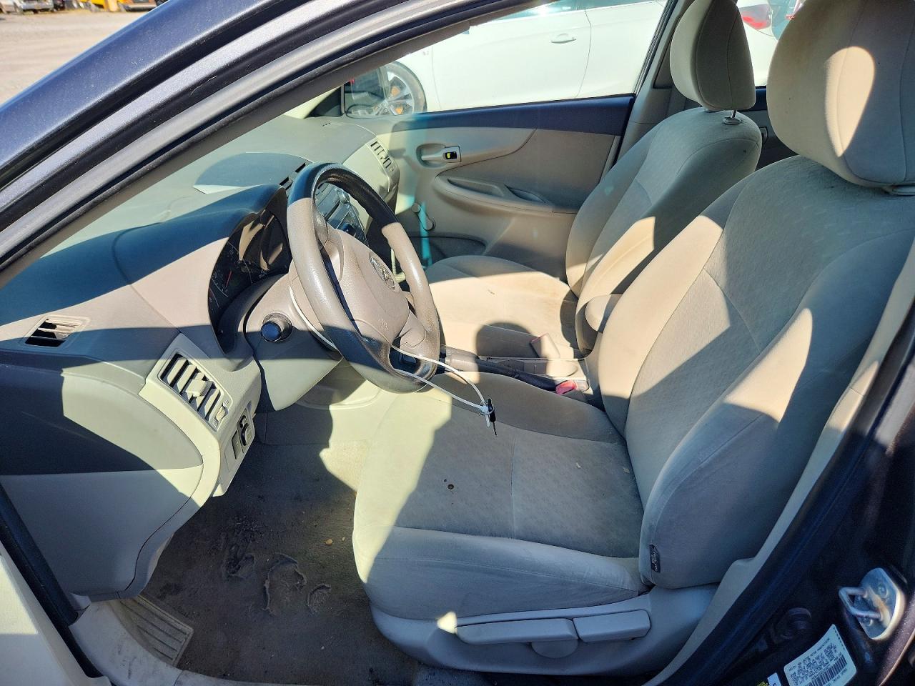 2010 Toyota Corolla Base Угольный vin: 1NXBU4EE2AZ316577