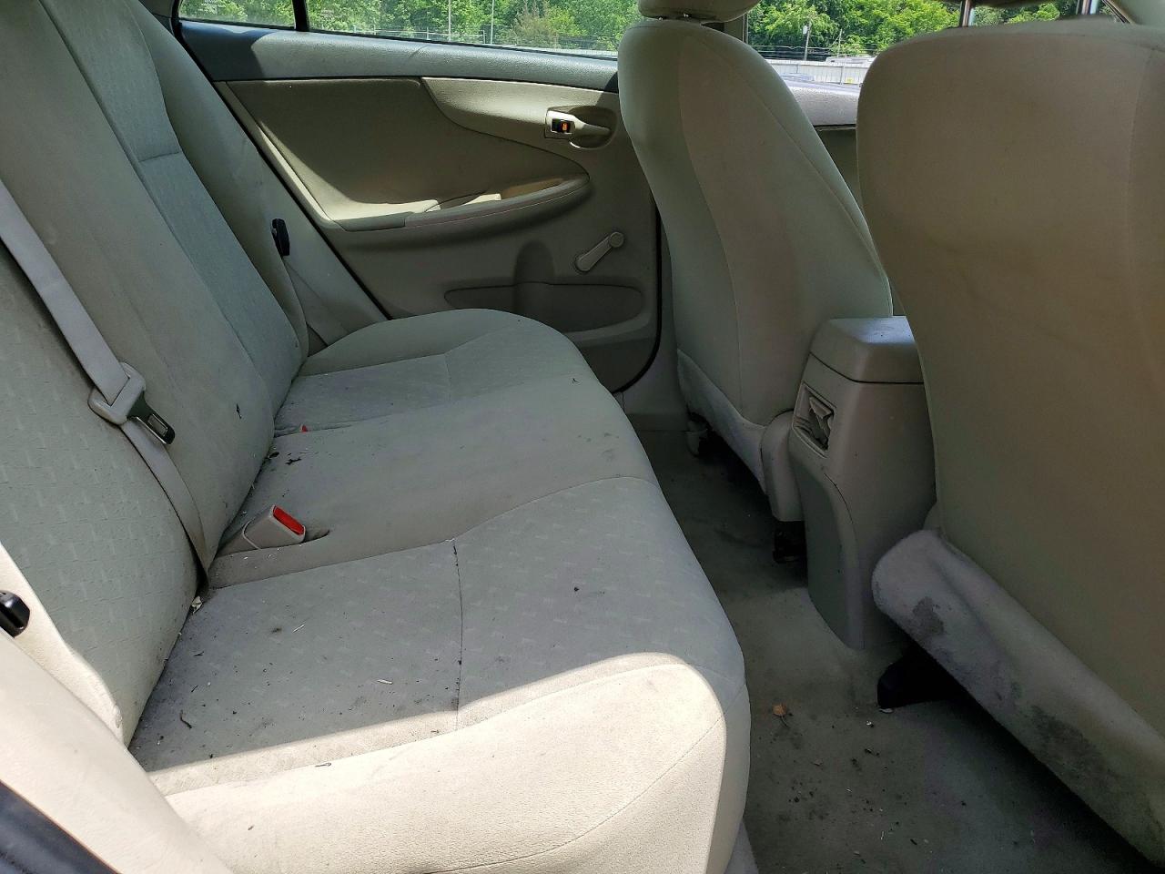 2010 Toyota Corolla Base Угольный vin: 1NXBU4EE2AZ316577