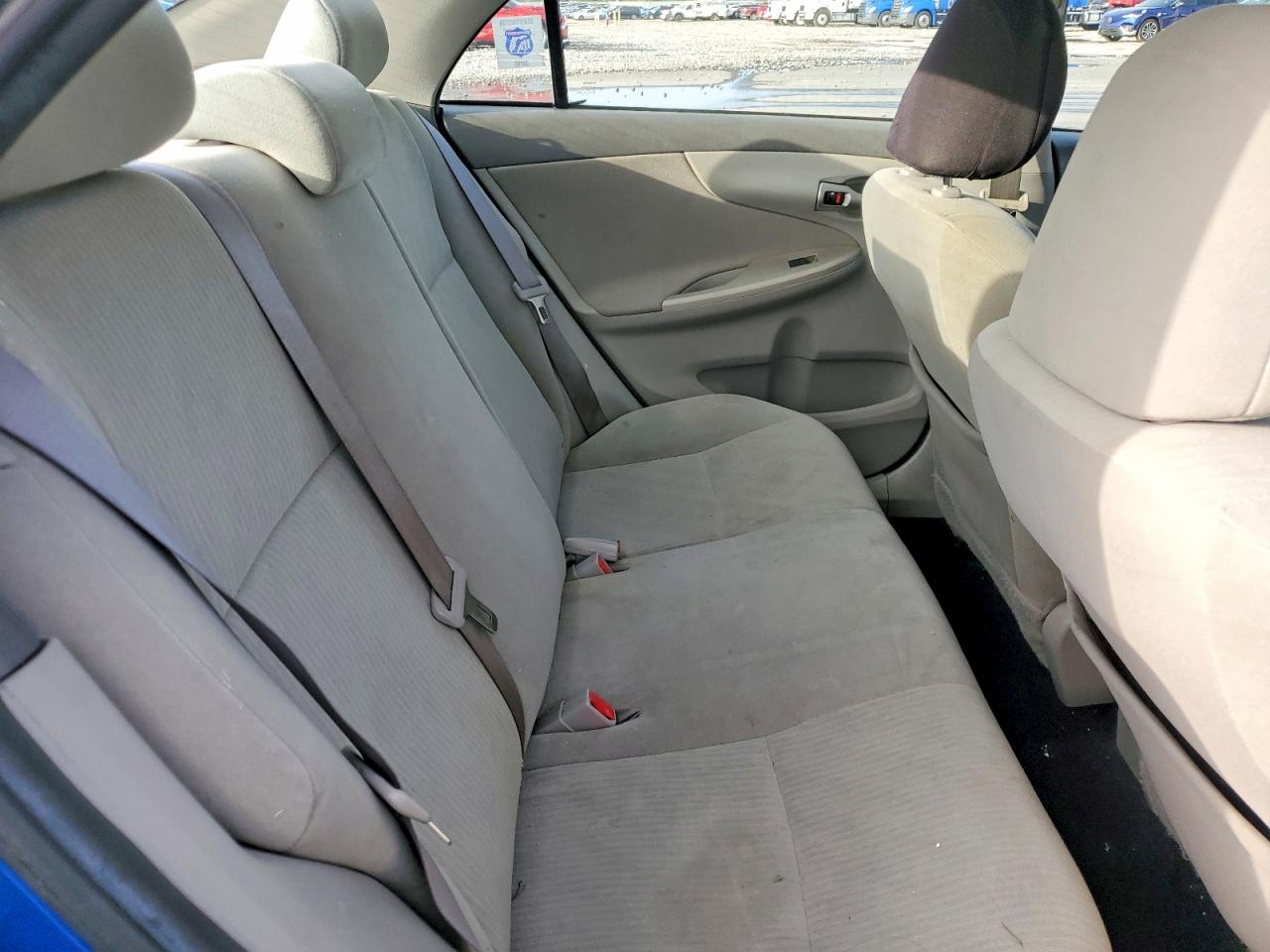 2010 Toyota Corolla Le Blue vin: 1NXBU4EE2AZ326221