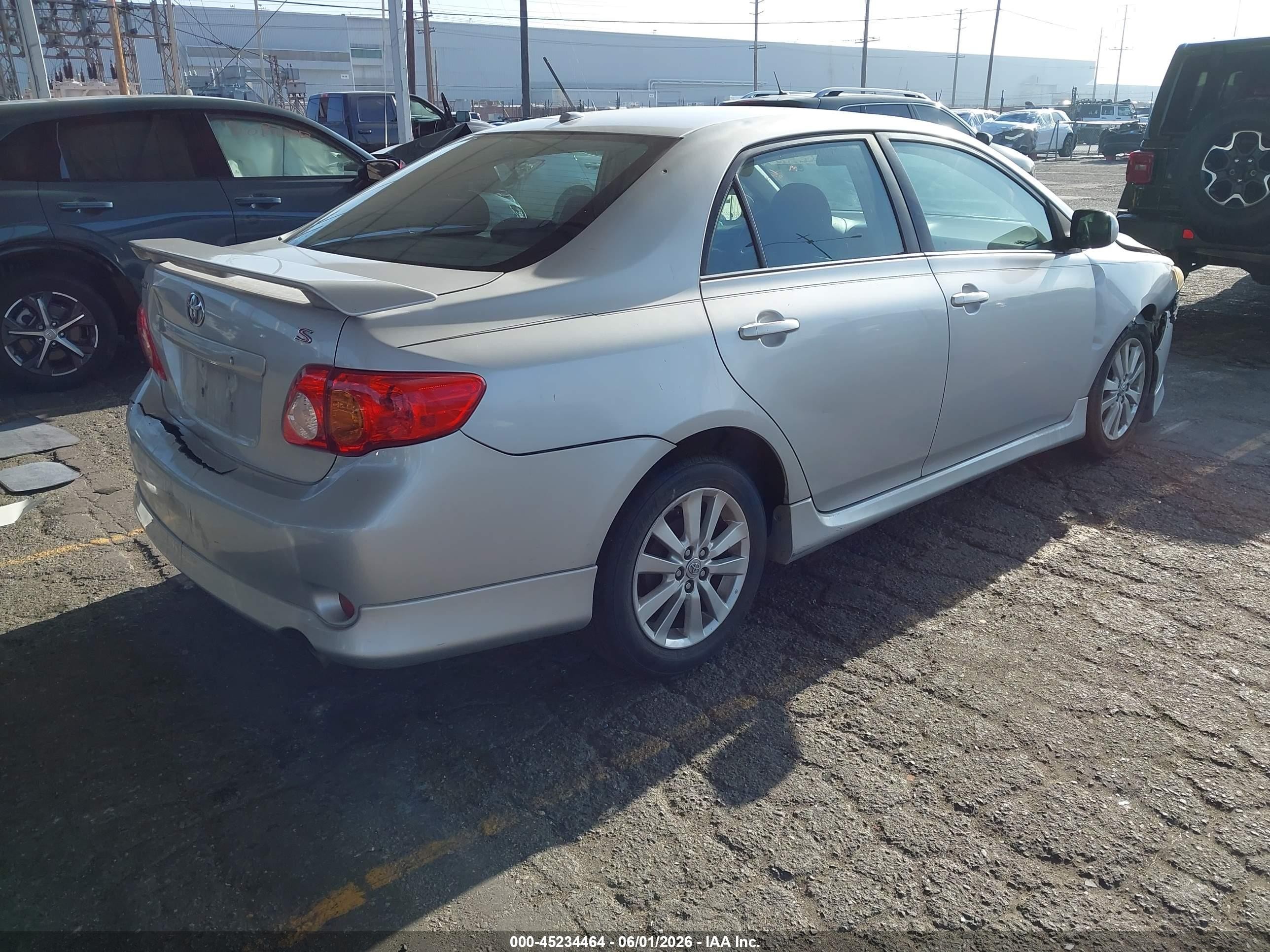2010 Toyota Corolla S Silver vin: 1NXBU4EE2AZ330379