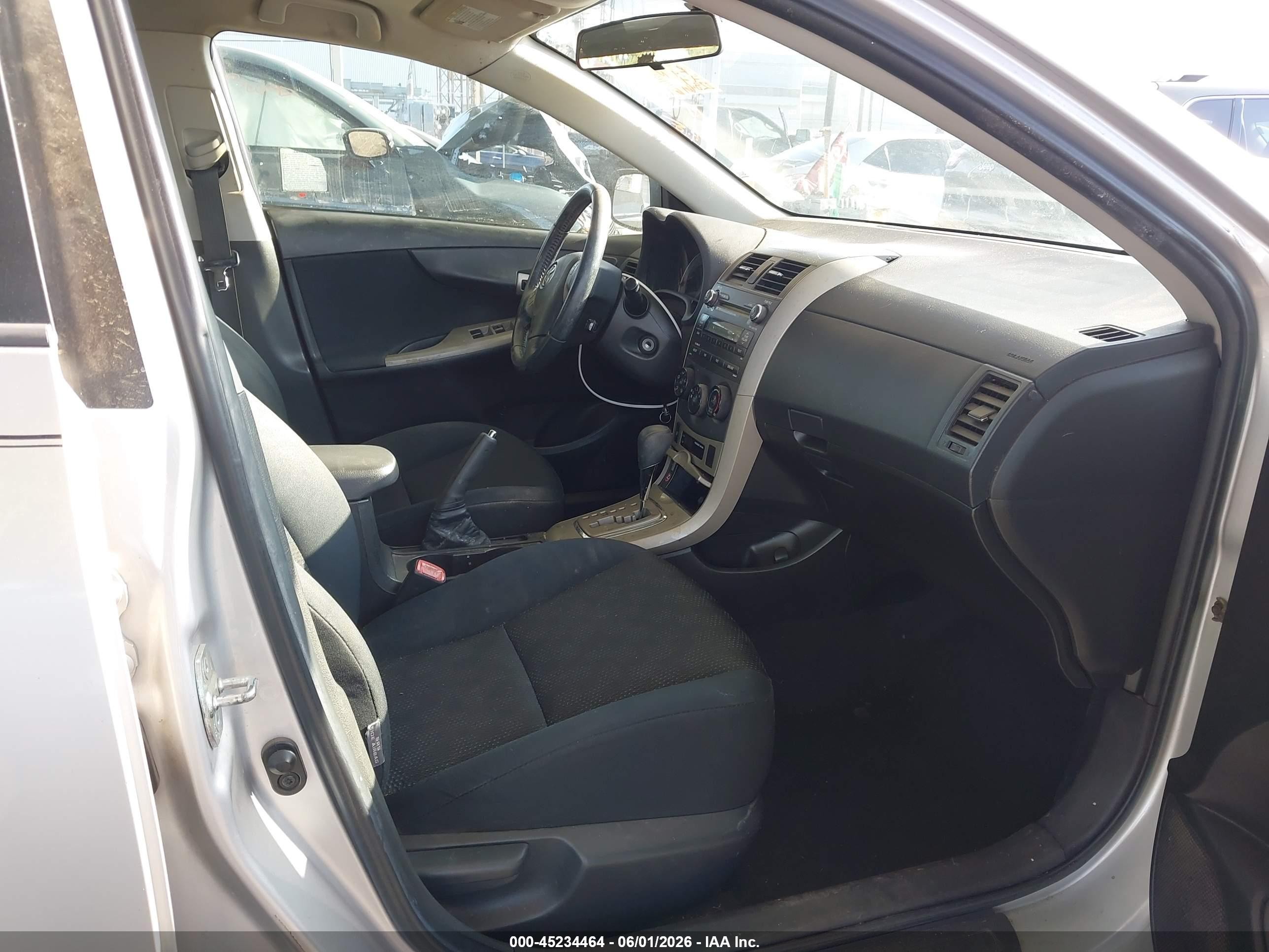 2010 Toyota Corolla S Silver vin: 1NXBU4EE2AZ330379