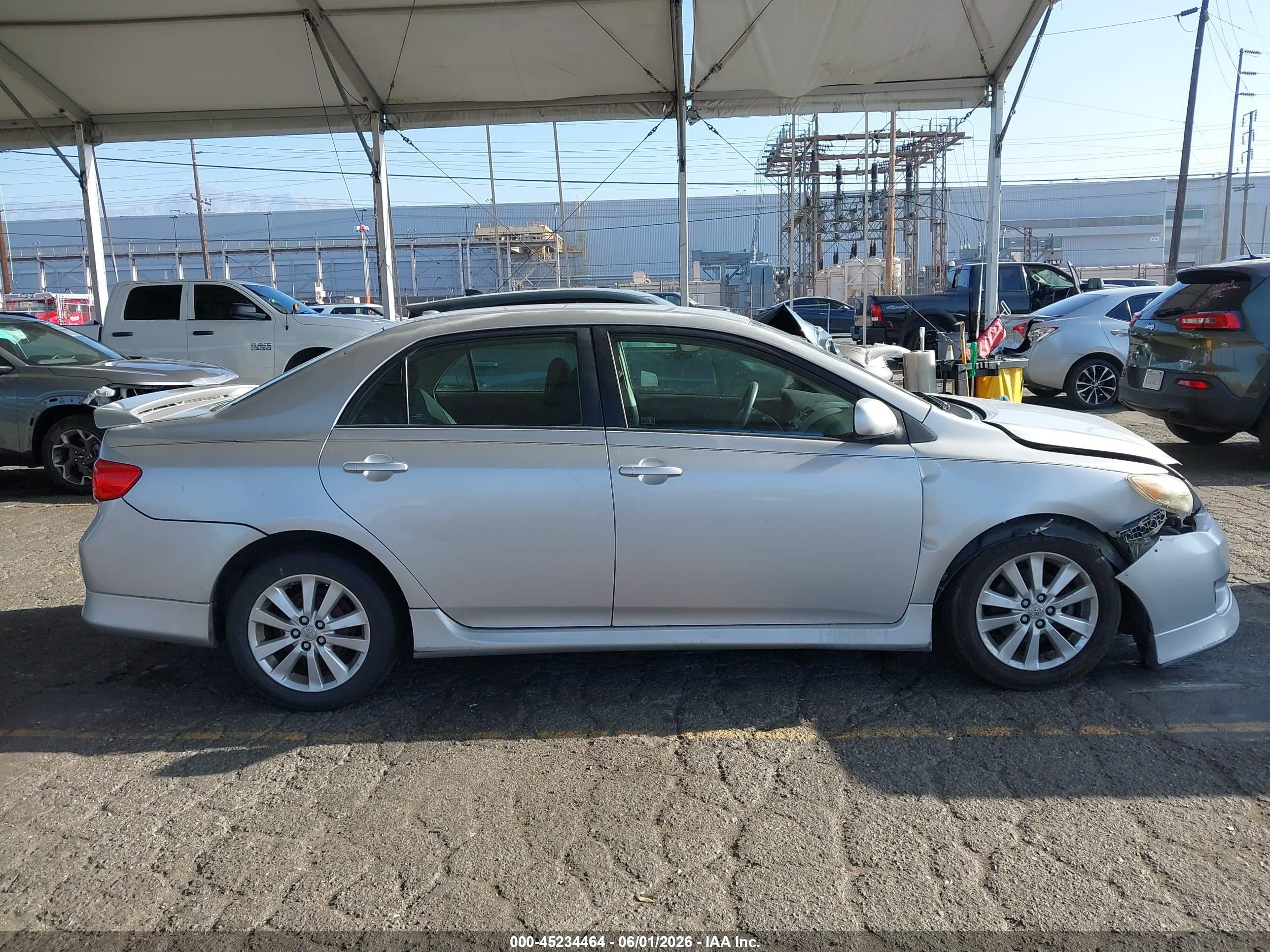 2010 Toyota Corolla S Silver vin: 1NXBU4EE2AZ330379