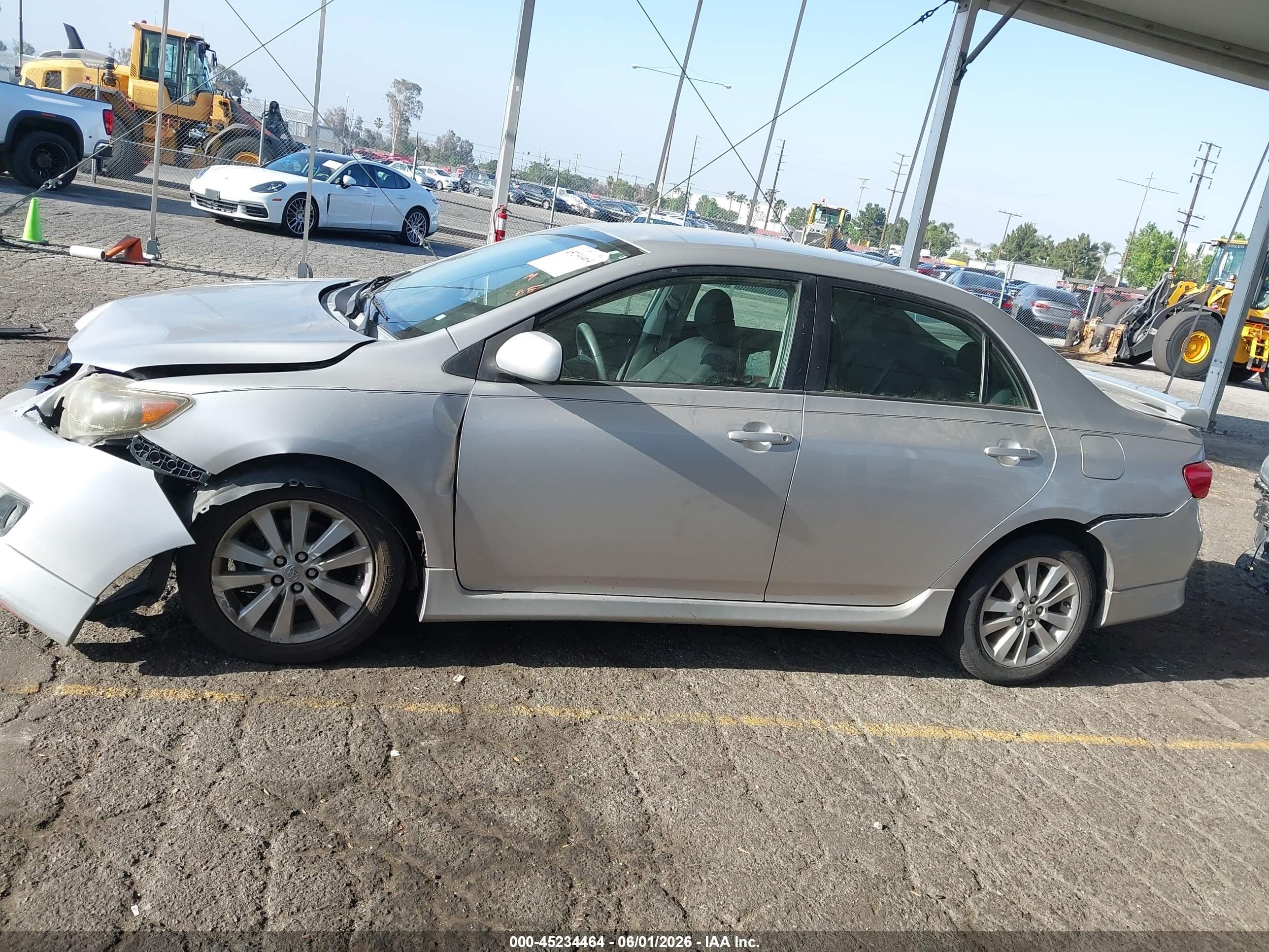 2010 Toyota Corolla S Silver vin: 1NXBU4EE2AZ330379