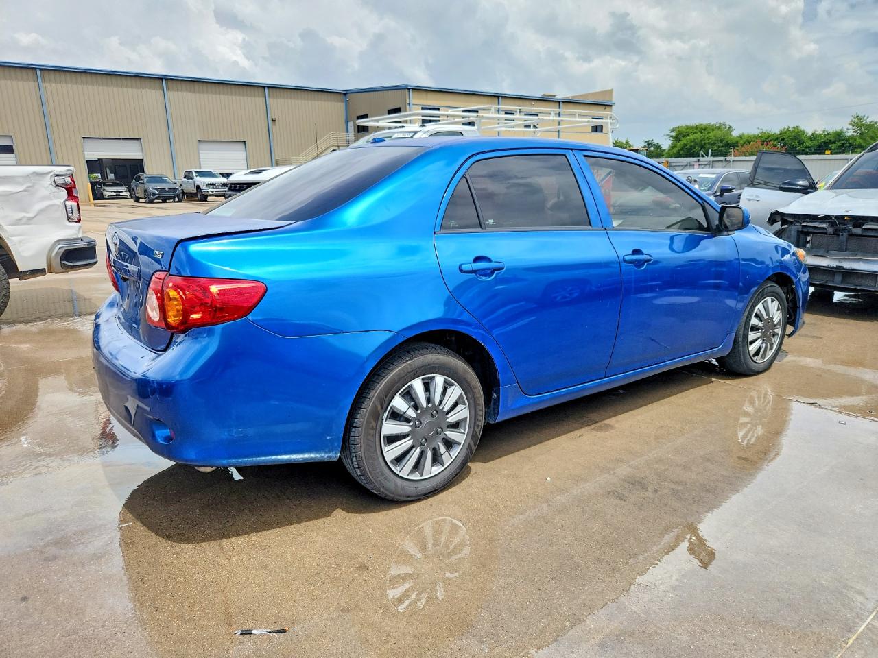 2010 Toyota Corolla Le Blue vin: 1NXBU4EE2AZ339809