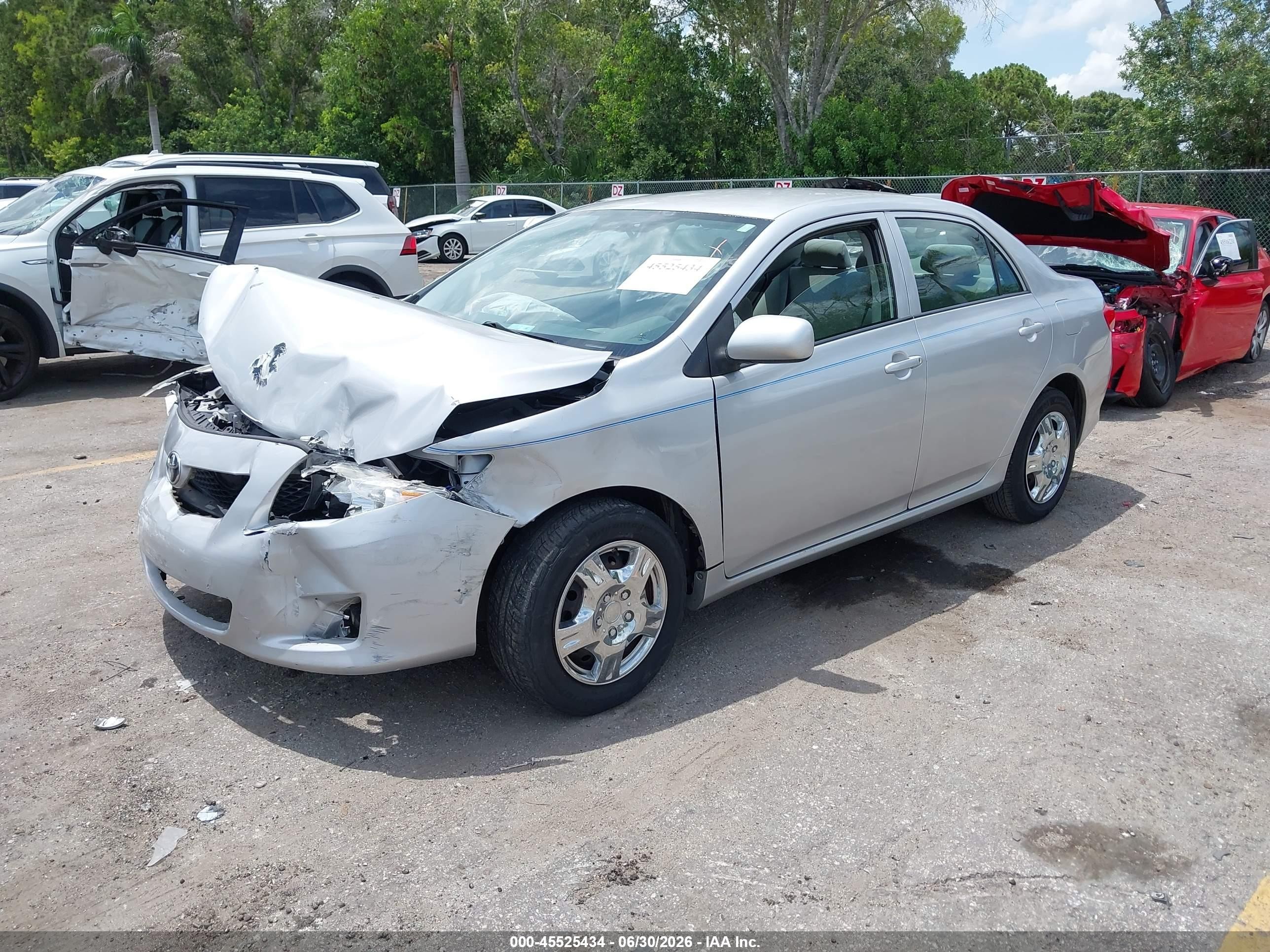 2010 Toyota Corolla Le Silver vin: 1NXBU4EE2AZ340720