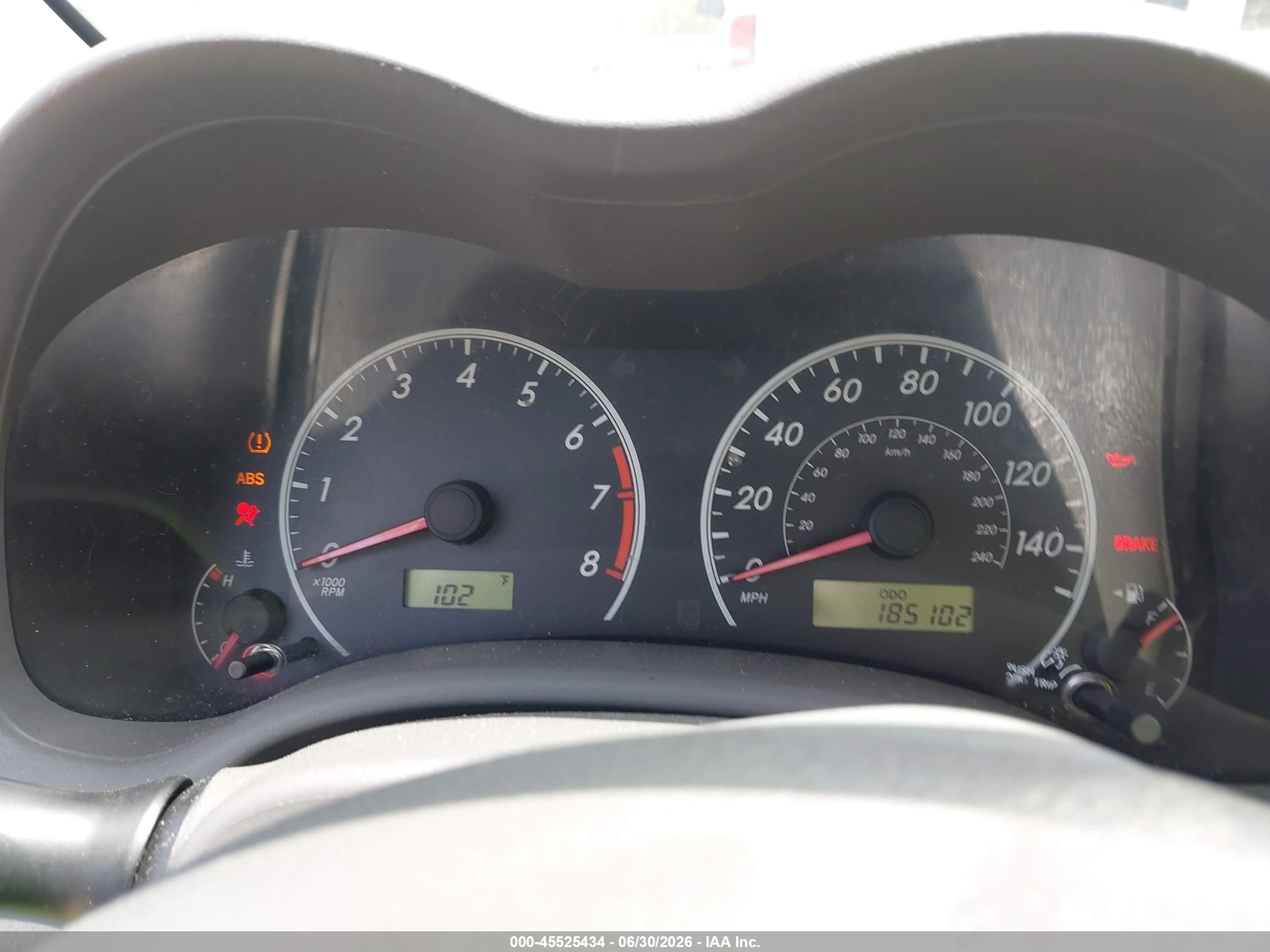 2010 Toyota Corolla Le Silver vin: 1NXBU4EE2AZ340720