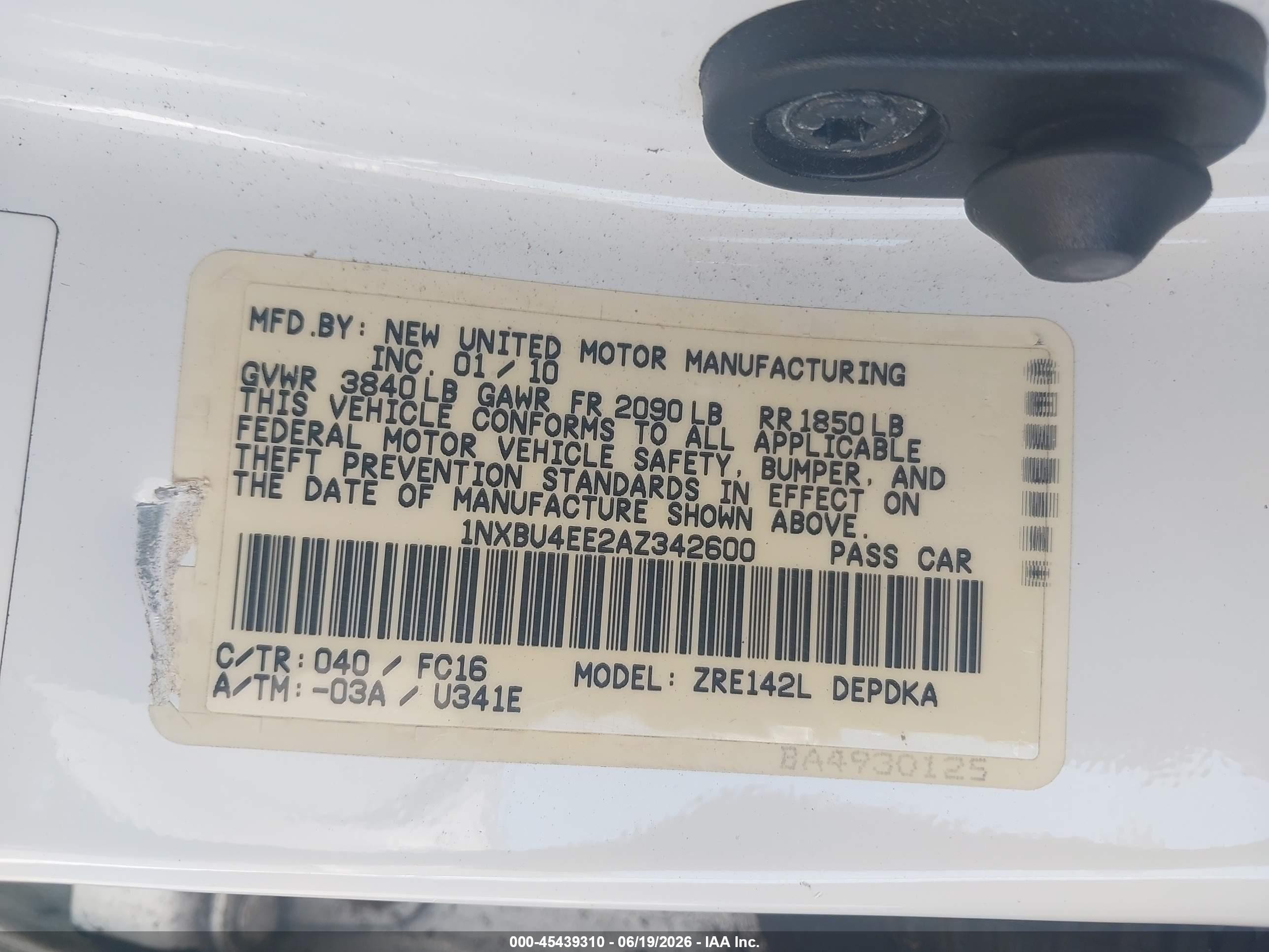 2010 Toyota Corolla Le White vin: 1NXBU4EE2AZ342600