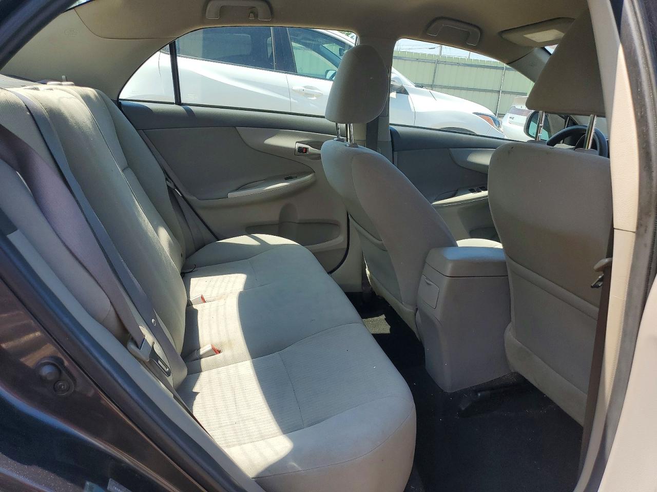 2010 Toyota Corolla Le Gray vin: 1NXBU4EE2AZ346937