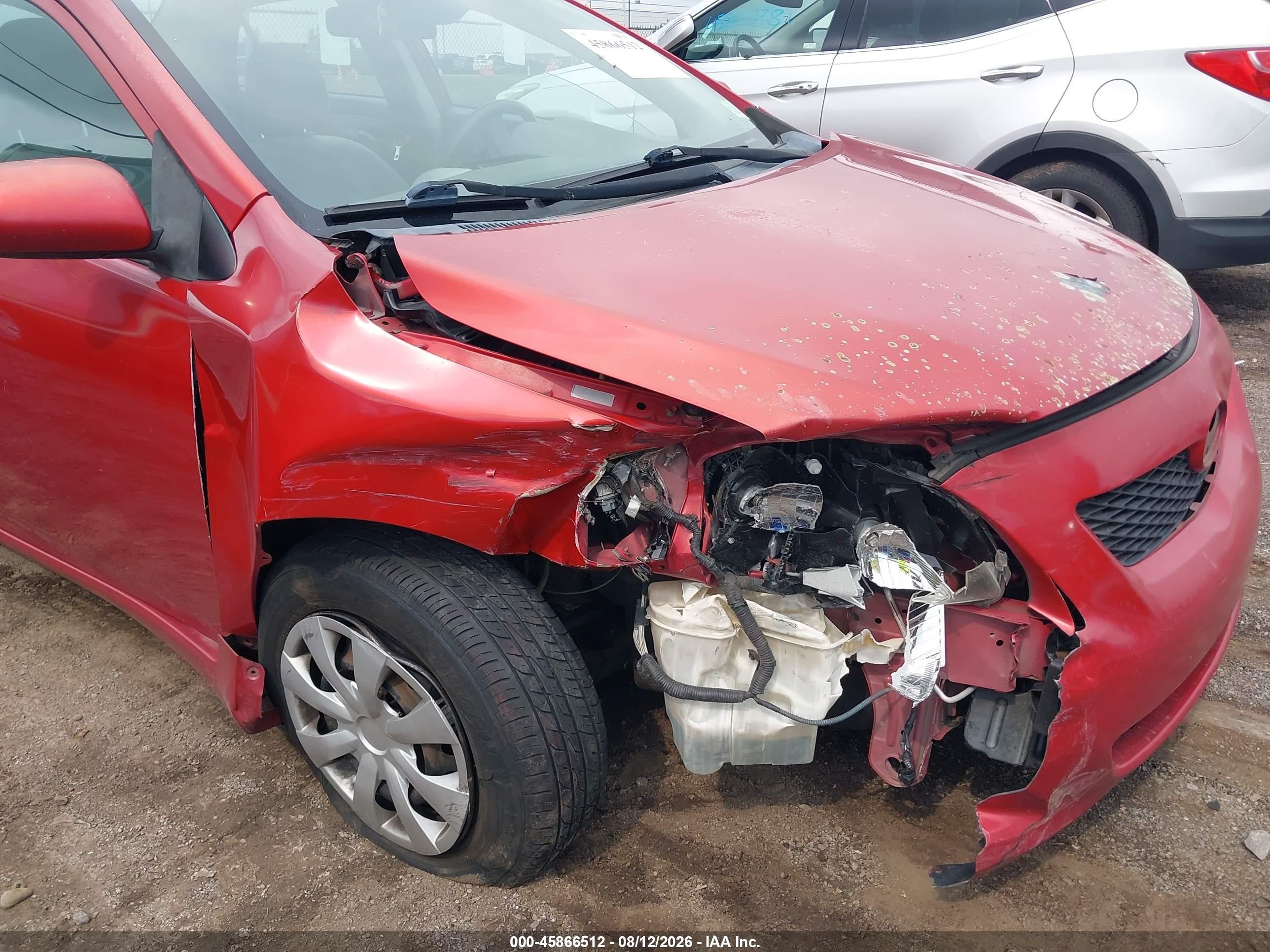 2010 Toyota Corolla Le Red vin: 1NXBU4EE2AZ348834