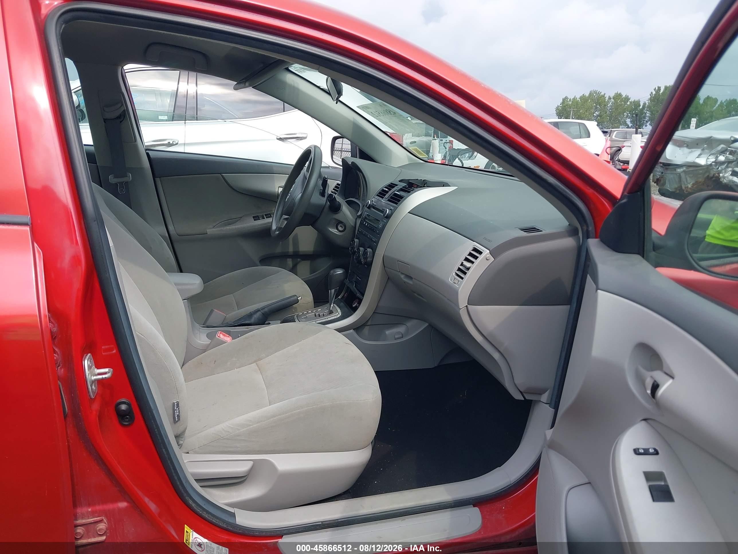 2010 Toyota Corolla Le Red vin: 1NXBU4EE2AZ348834