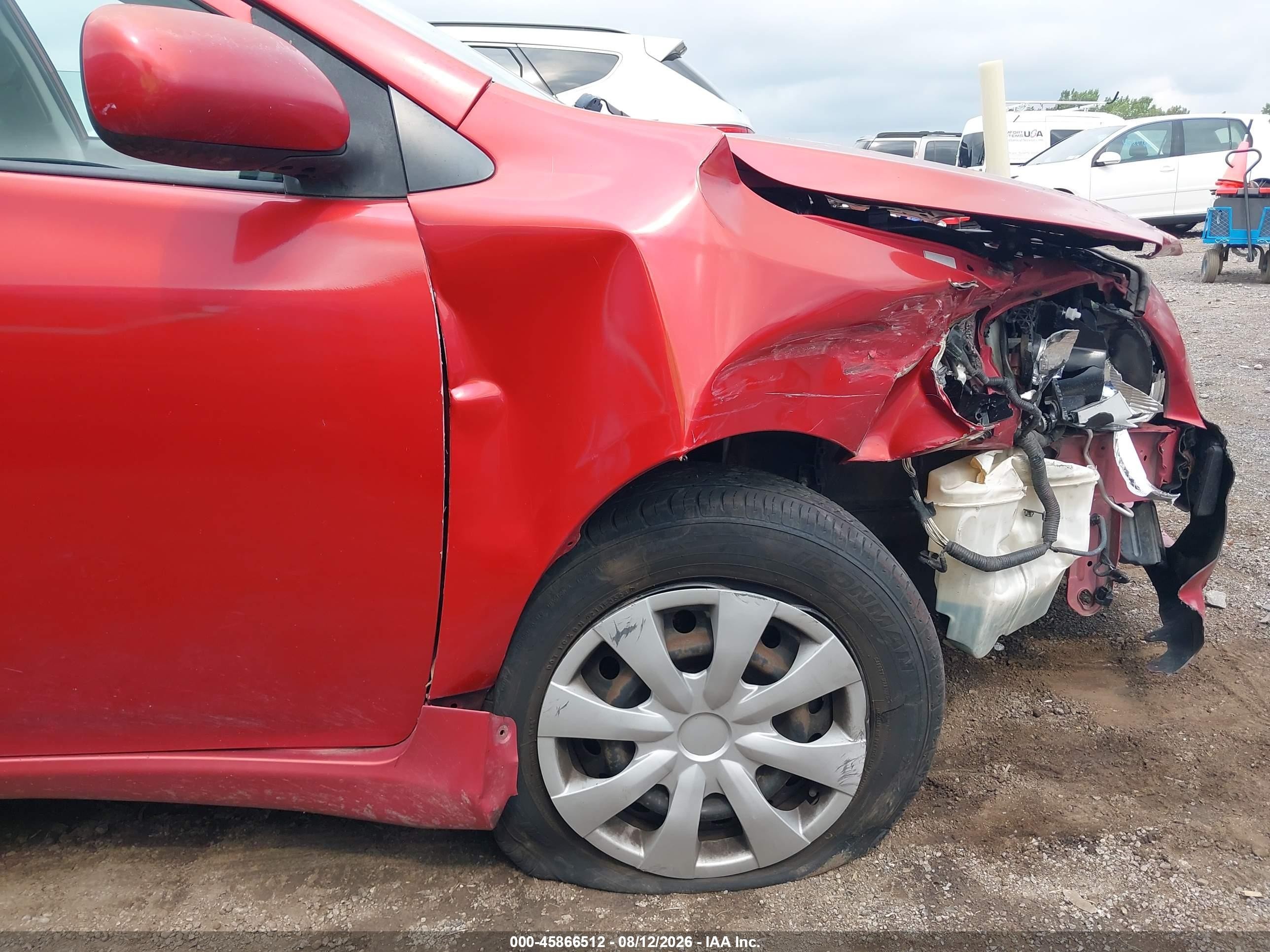 2010 Toyota Corolla Le Red vin: 1NXBU4EE2AZ348834