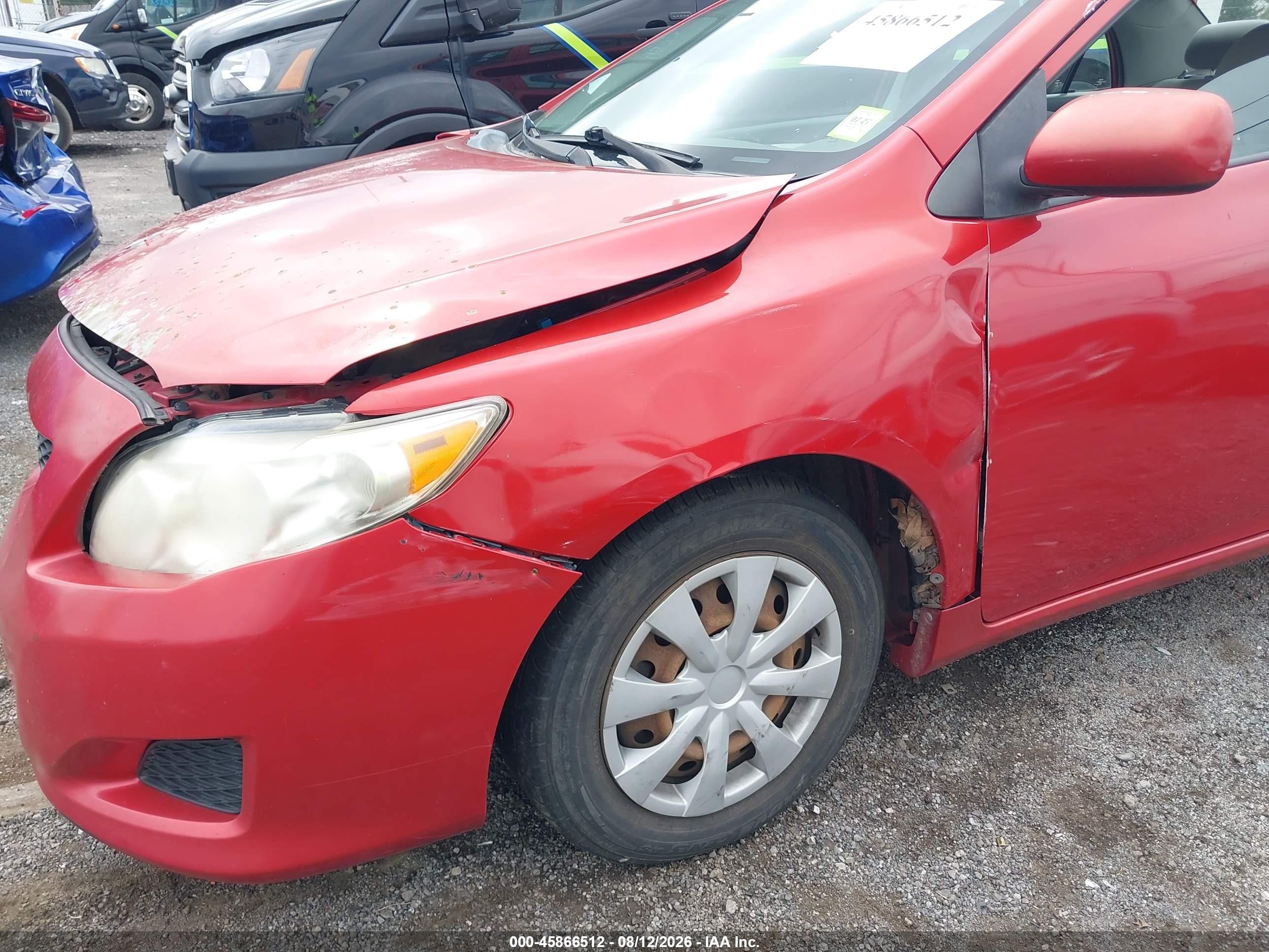 2010 Toyota Corolla Le Red vin: 1NXBU4EE2AZ348834