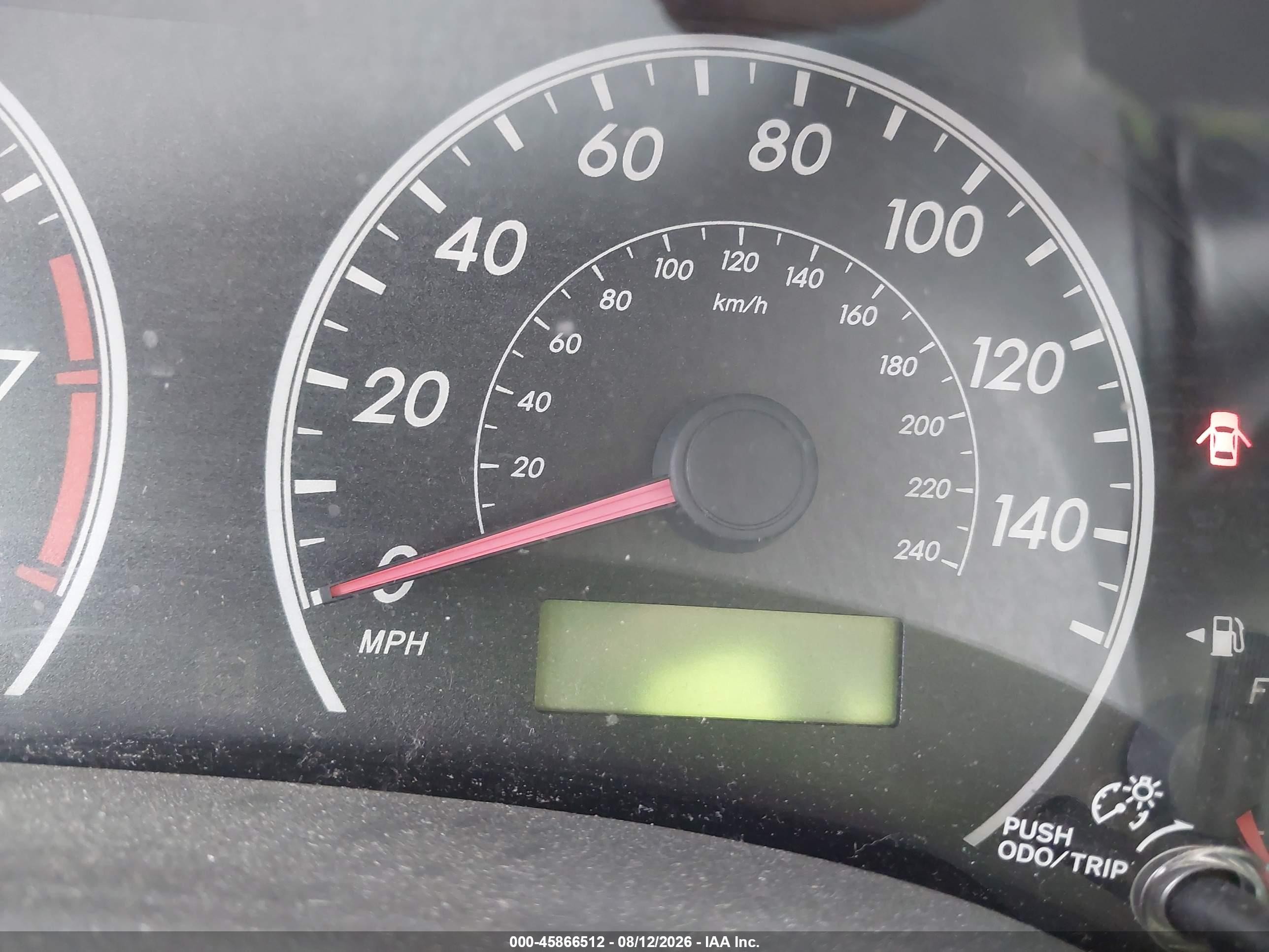 2010 Toyota Corolla Le Red vin: 1NXBU4EE2AZ348834