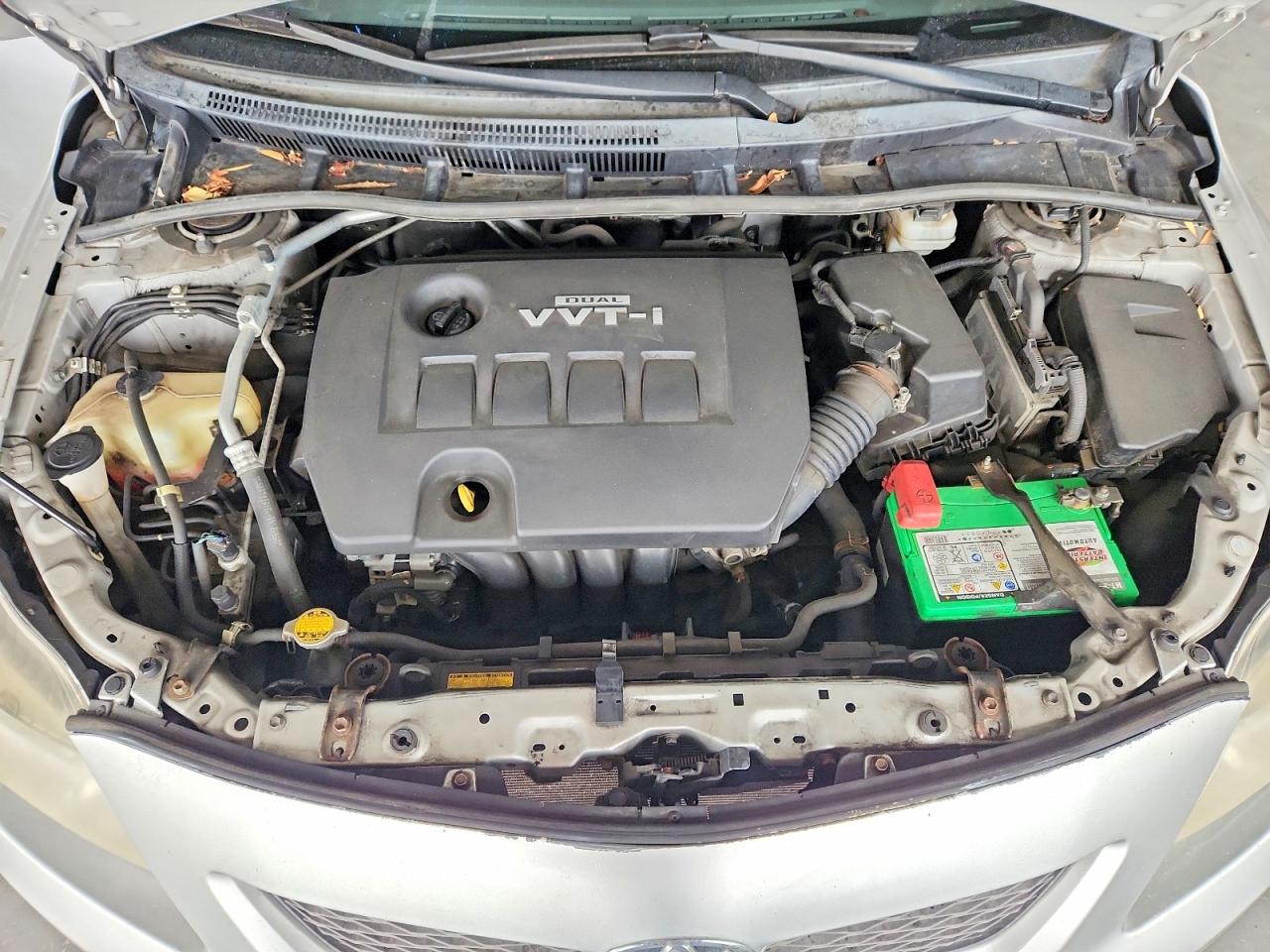 2010 Toyota Corolla Le Silver vin: 1NXBU4EE2AZ354326