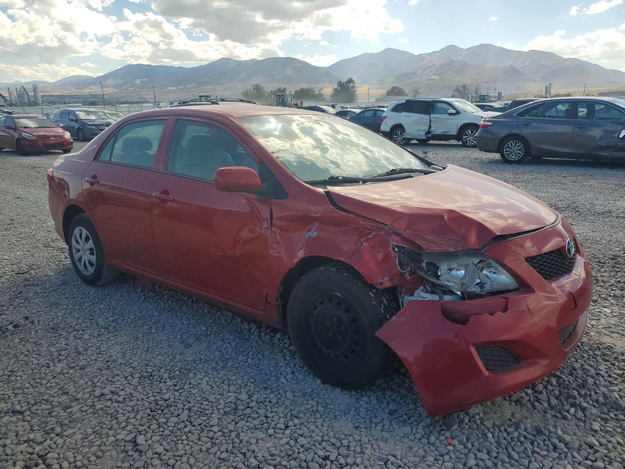 2010 Toyota Corolla Le Red vin: 1NXBU4EE2AZ356612