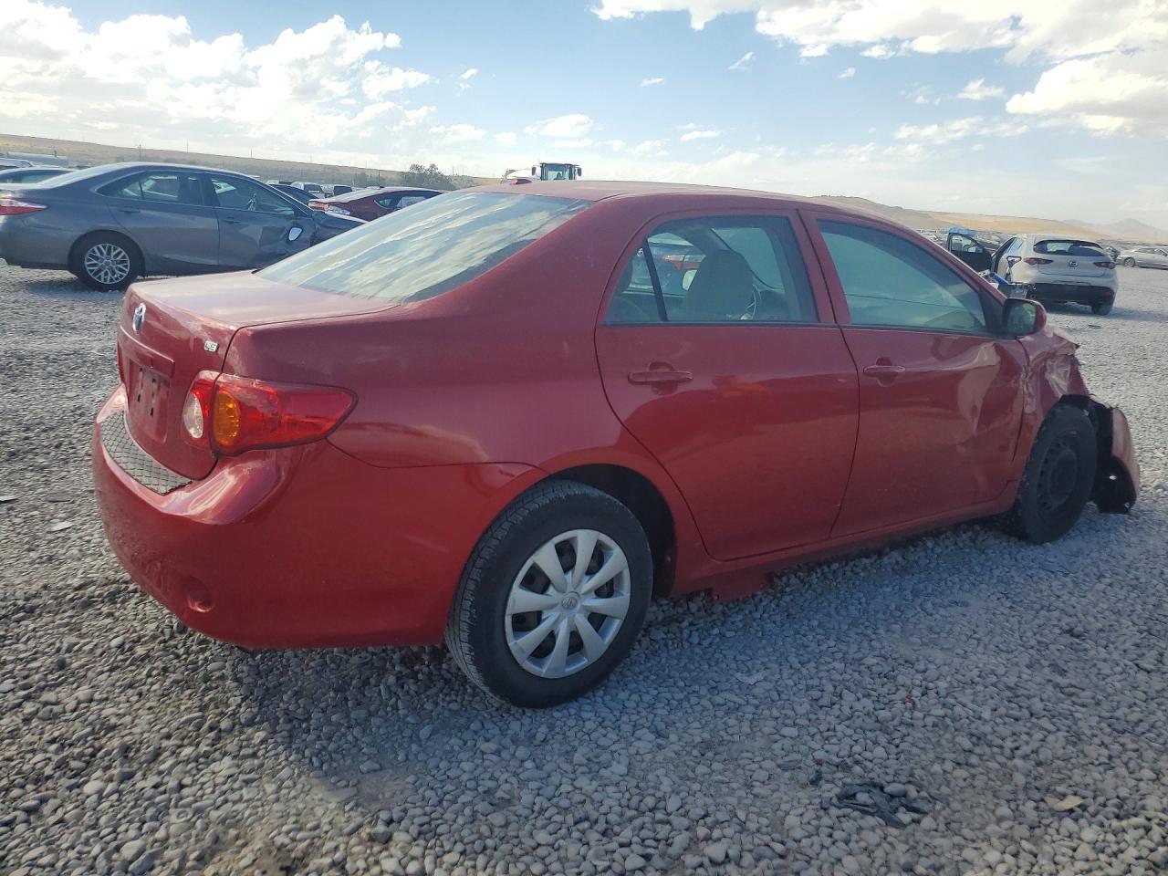 2010 Toyota Corolla Le Red vin: 1NXBU4EE2AZ356612