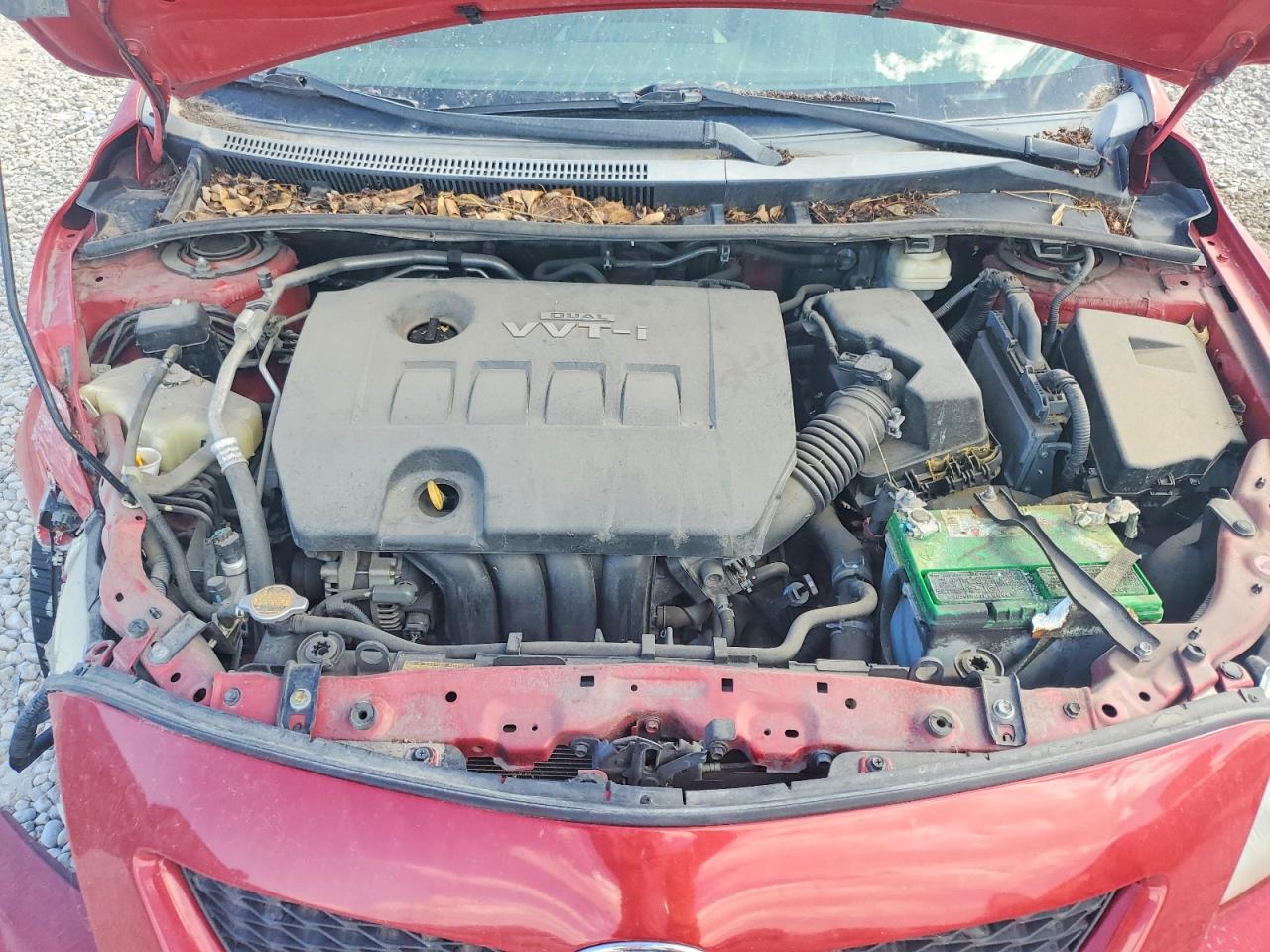 2010 Toyota Corolla Le Red vin: 1NXBU4EE2AZ356612