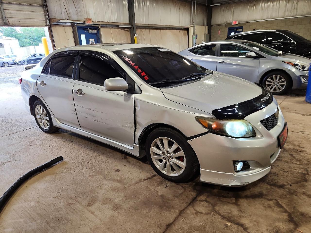 2010 Toyota Corolla S Silver vin: 1NXBU4EE2AZ367075