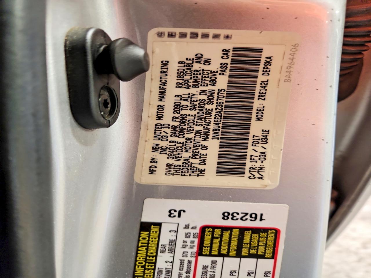 2010 Toyota Corolla S Silver vin: 1NXBU4EE2AZ367075