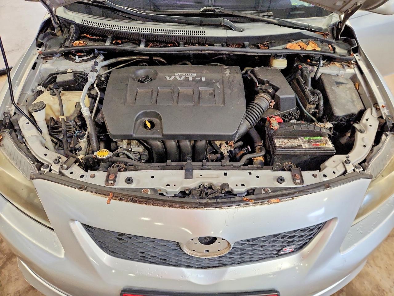2010 Toyota Corolla S Silver vin: 1NXBU4EE2AZ367075