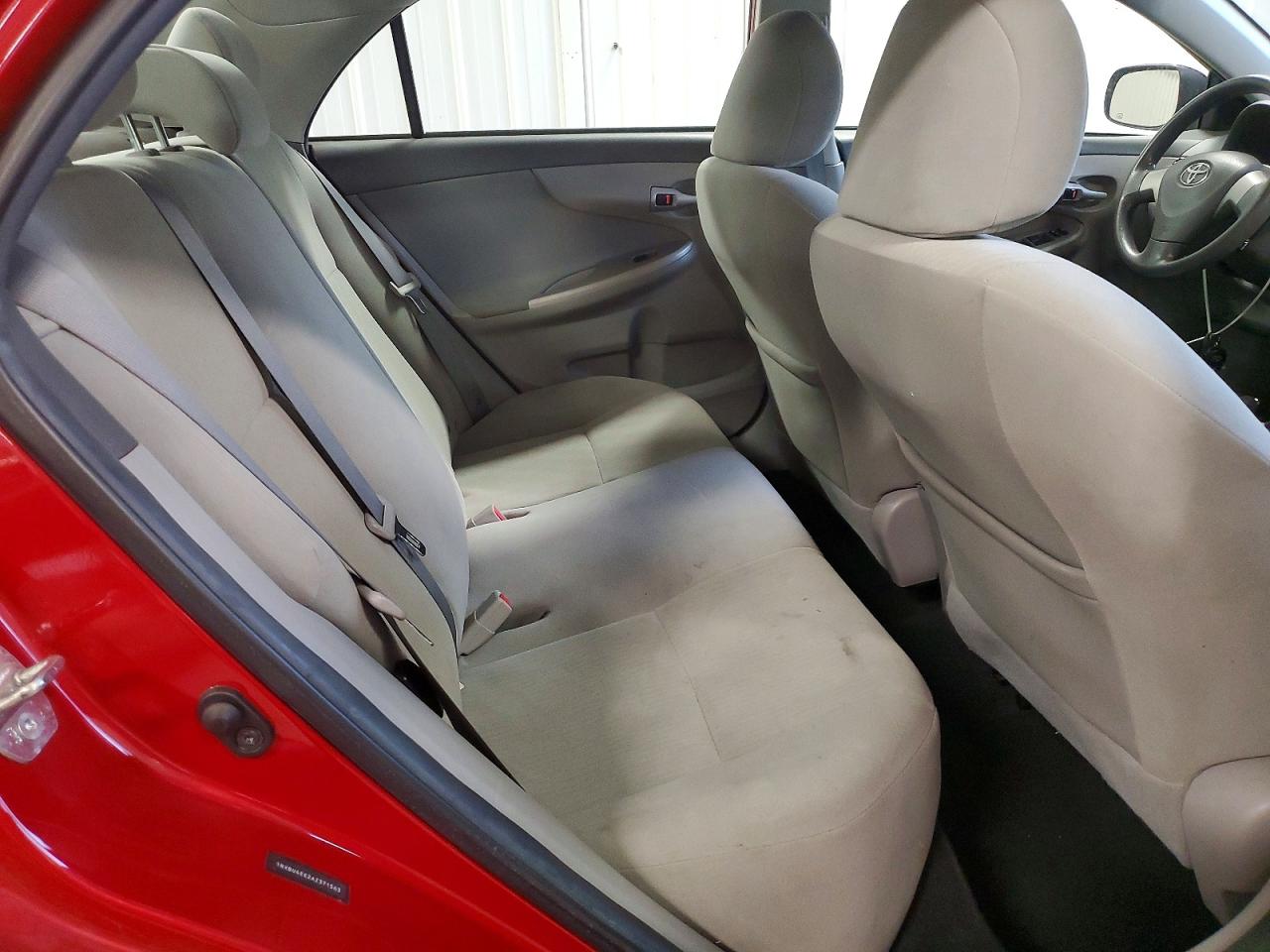 2010 Toyota Corolla Le Красный vin: 1NXBU4EE2AZ371563