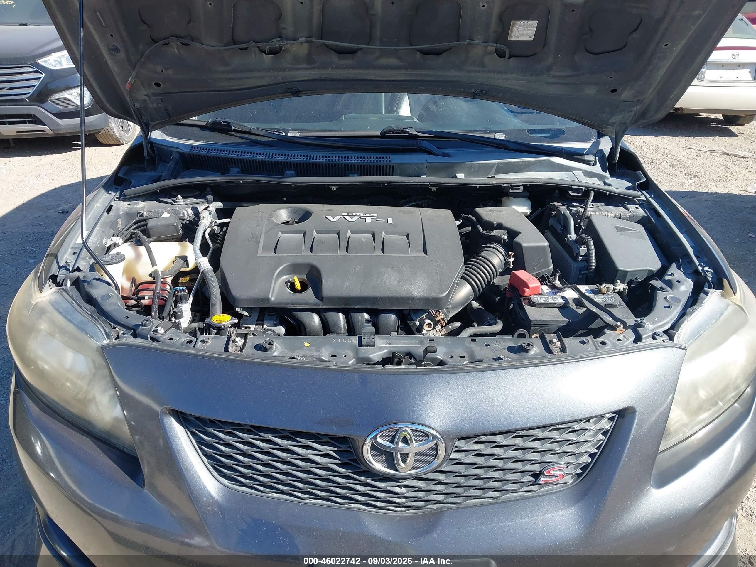 2010 Toyota Corolla S Серый vin: 1NXBU4EE2AZ372566